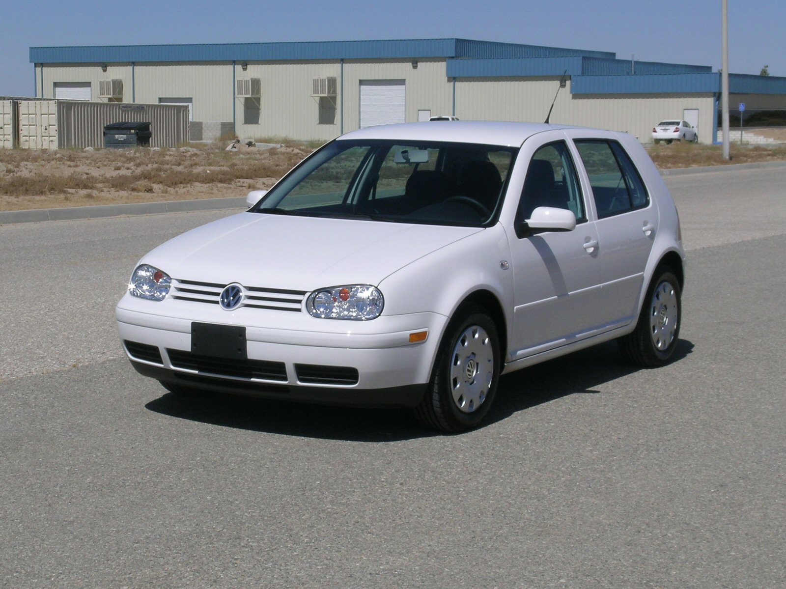 2005 VOLKSWAGEN GOLF crash image