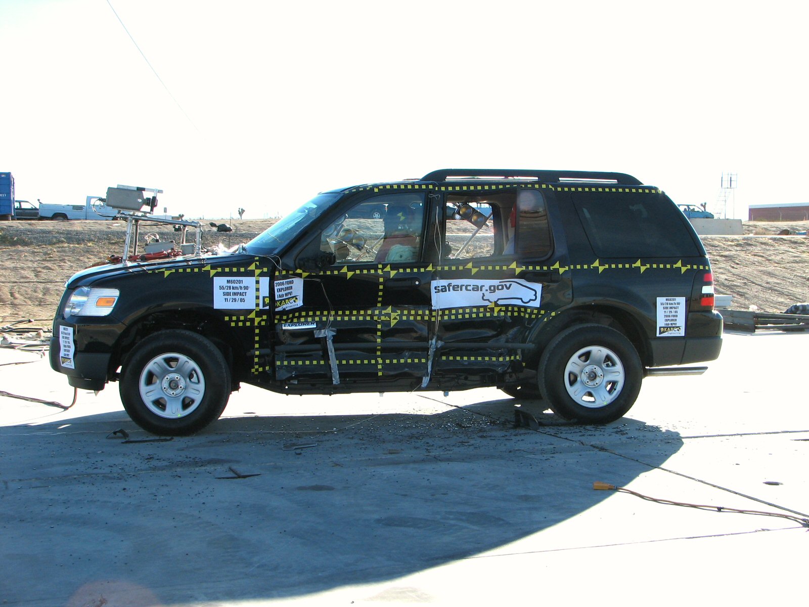 2006 FORD EXPLORER crash image 10