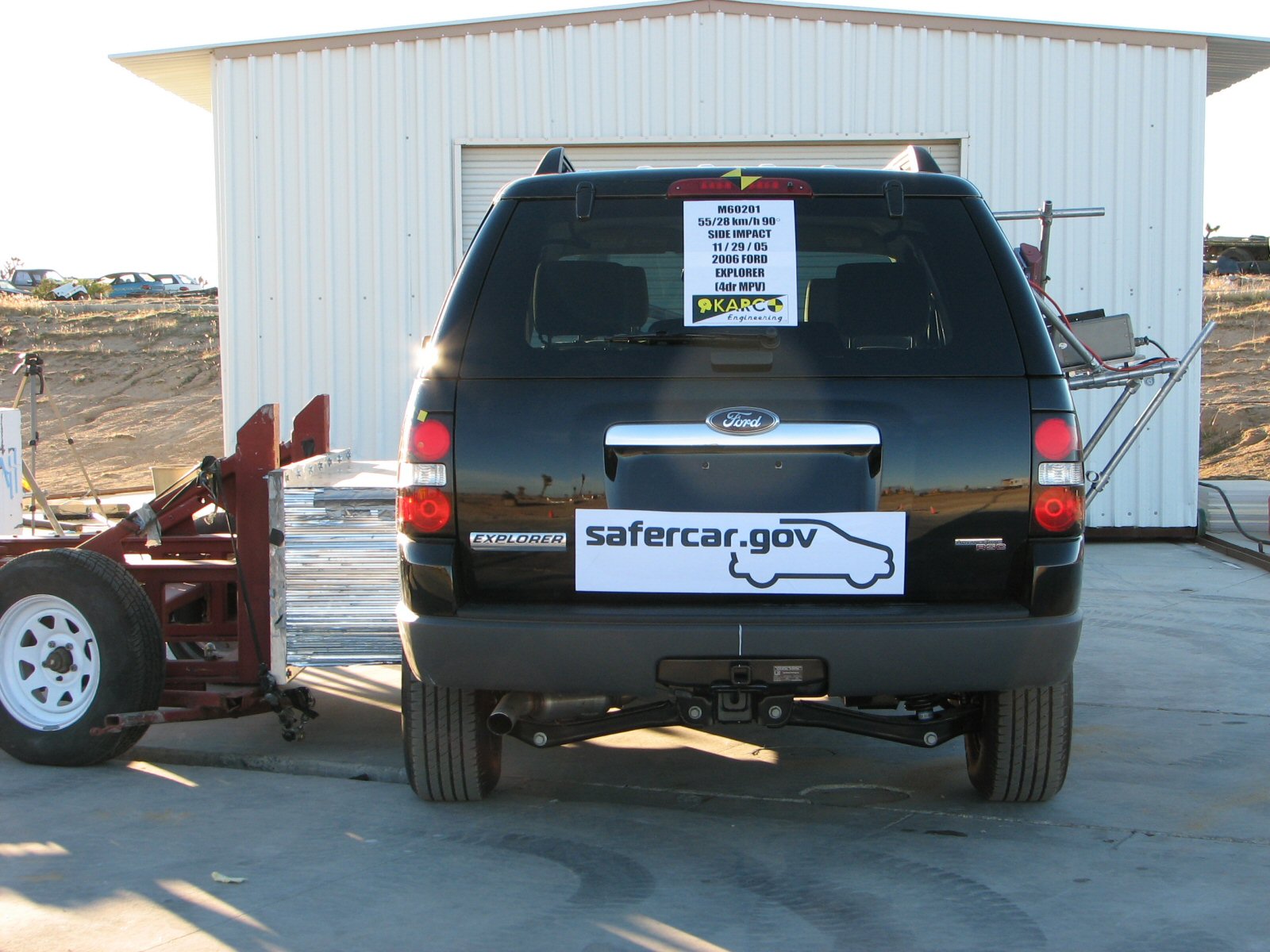 2006 FORD EXPLORER crash image 13
