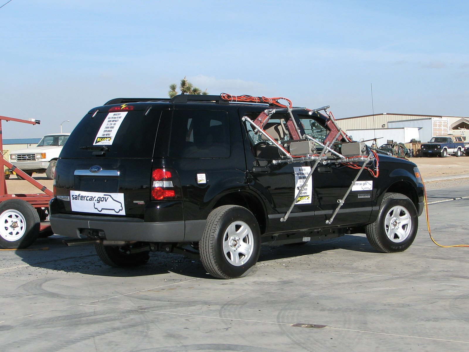 2006 FORD EXPLORER crash image 16