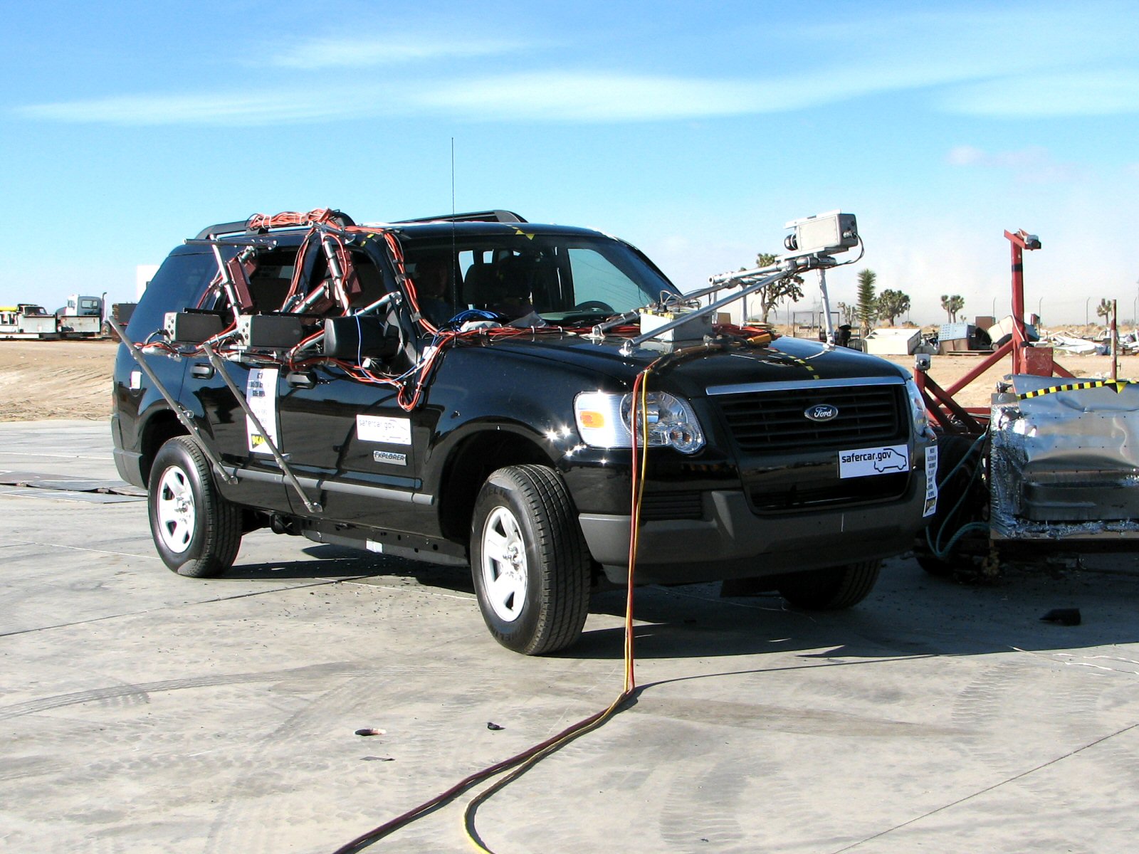 2006 FORD EXPLORER crash image 20