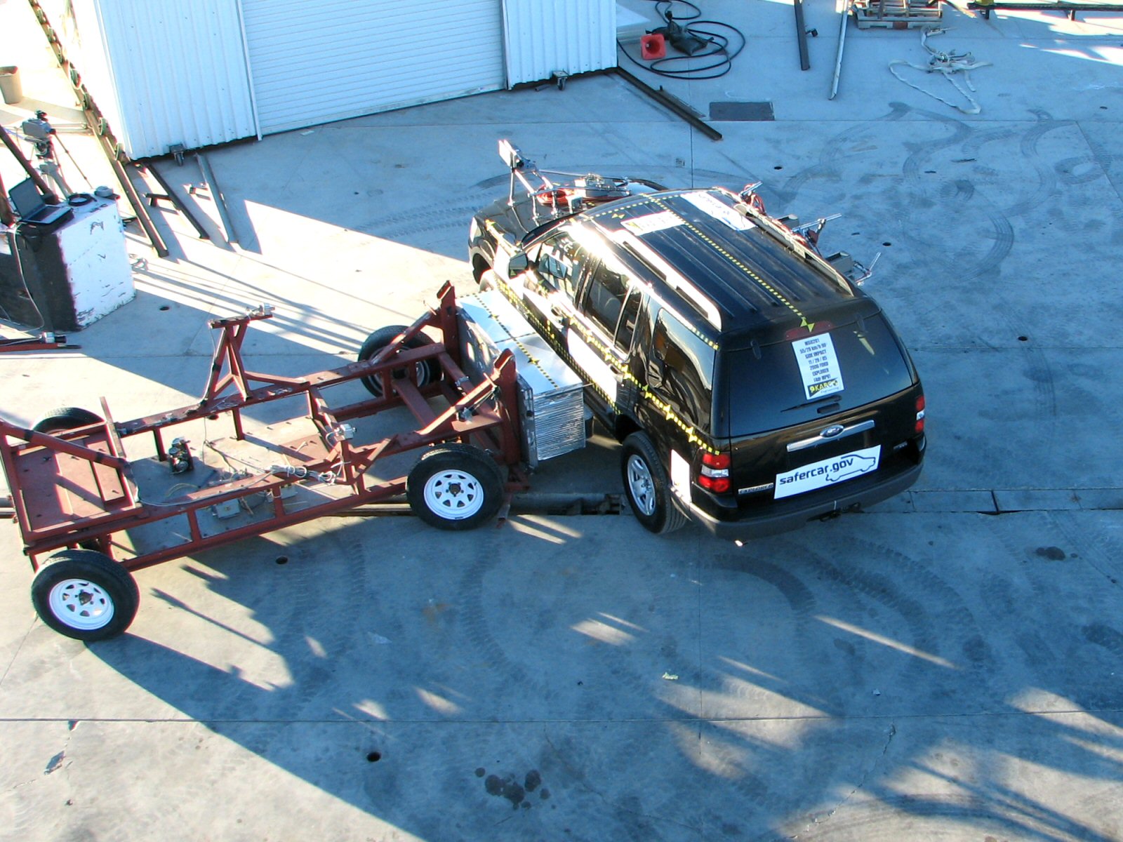 2006 FORD EXPLORER crash image 21