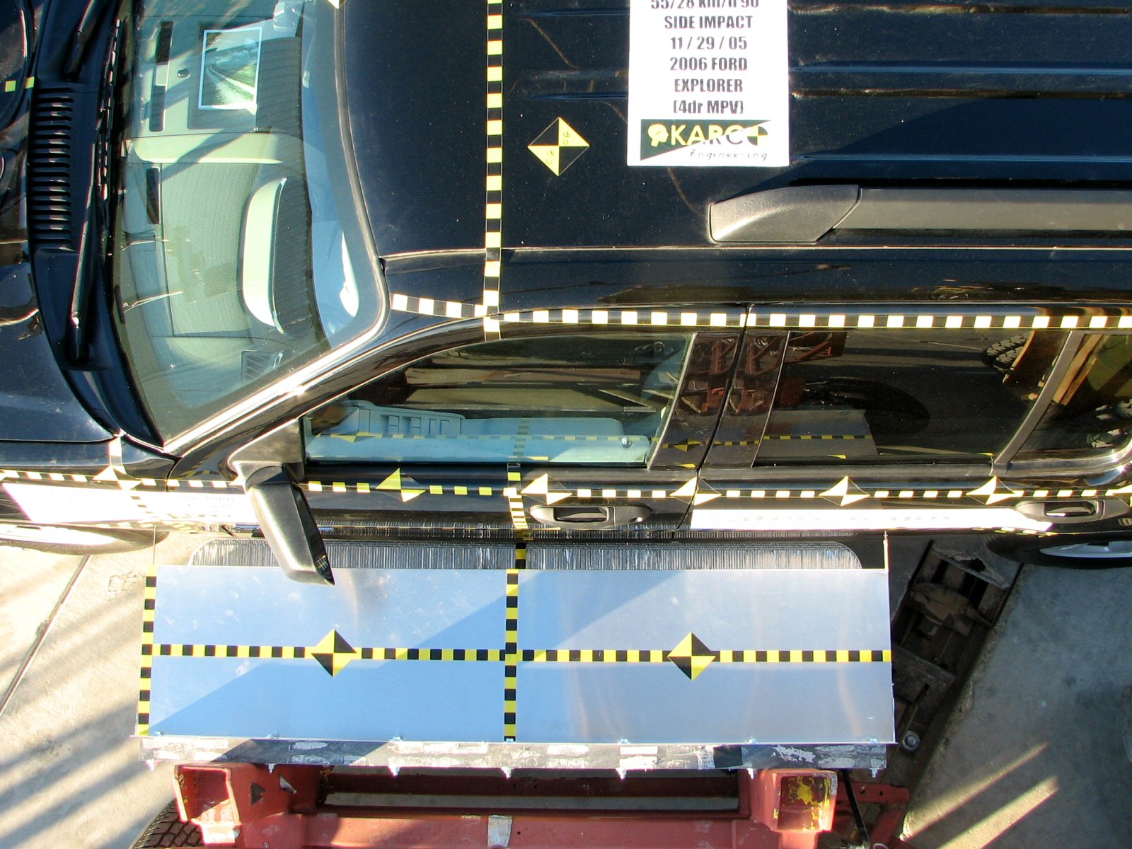 2006 FORD EXPLORER crash image 23
