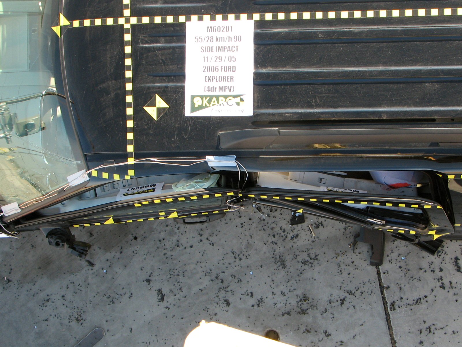 2006 FORD EXPLORER crash image 24