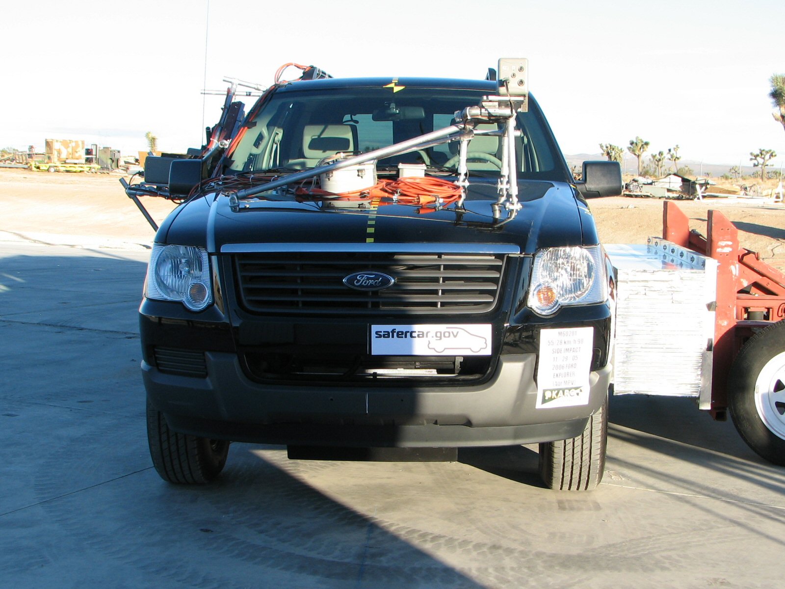 2006 FORD EXPLORER crash image 5
