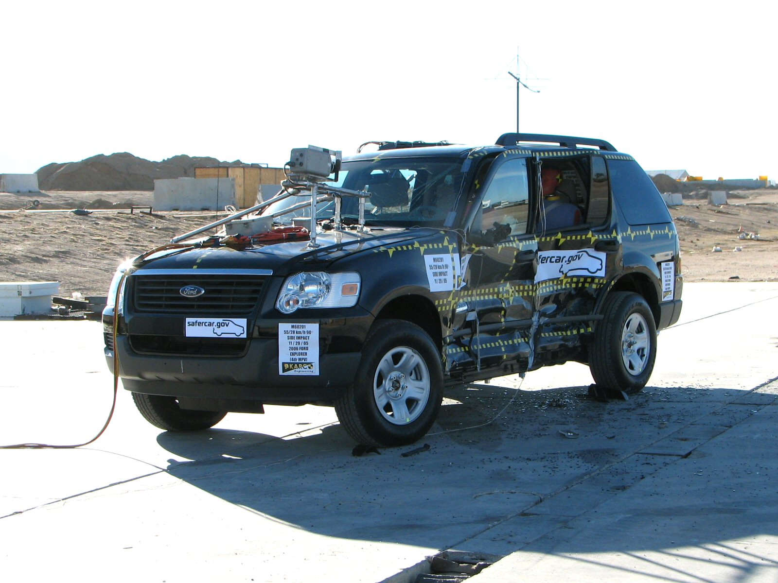 2006 FORD EXPLORER crash image 8