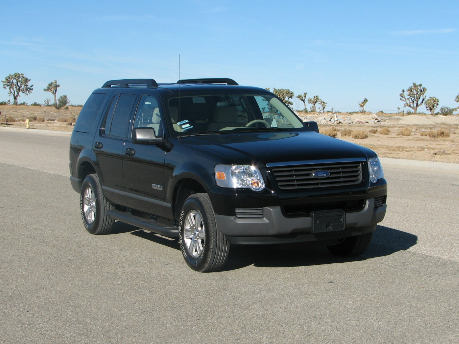 2006 FORD EXPLORER crash image 4