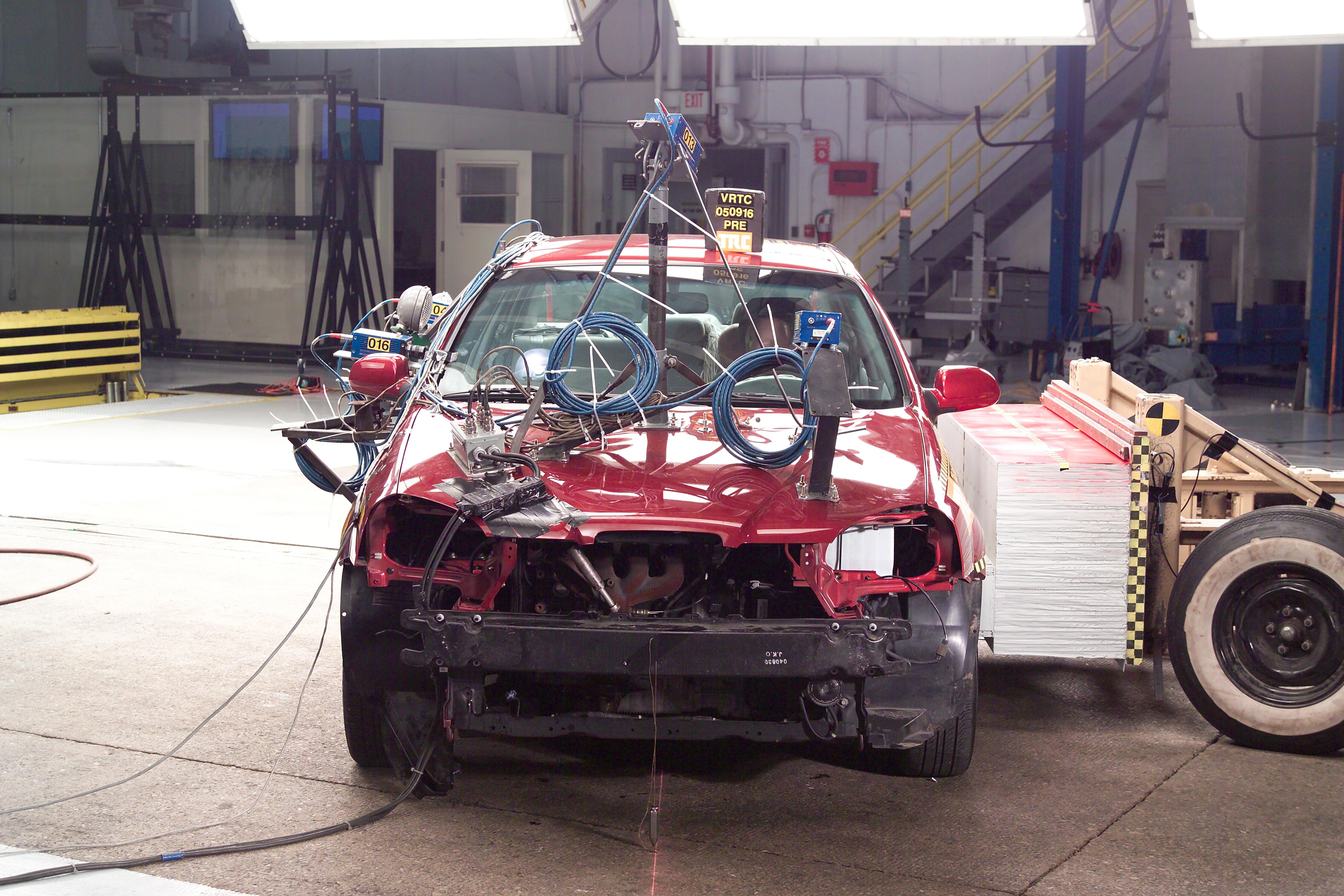 2005 SUZUKI FORENZA crash image