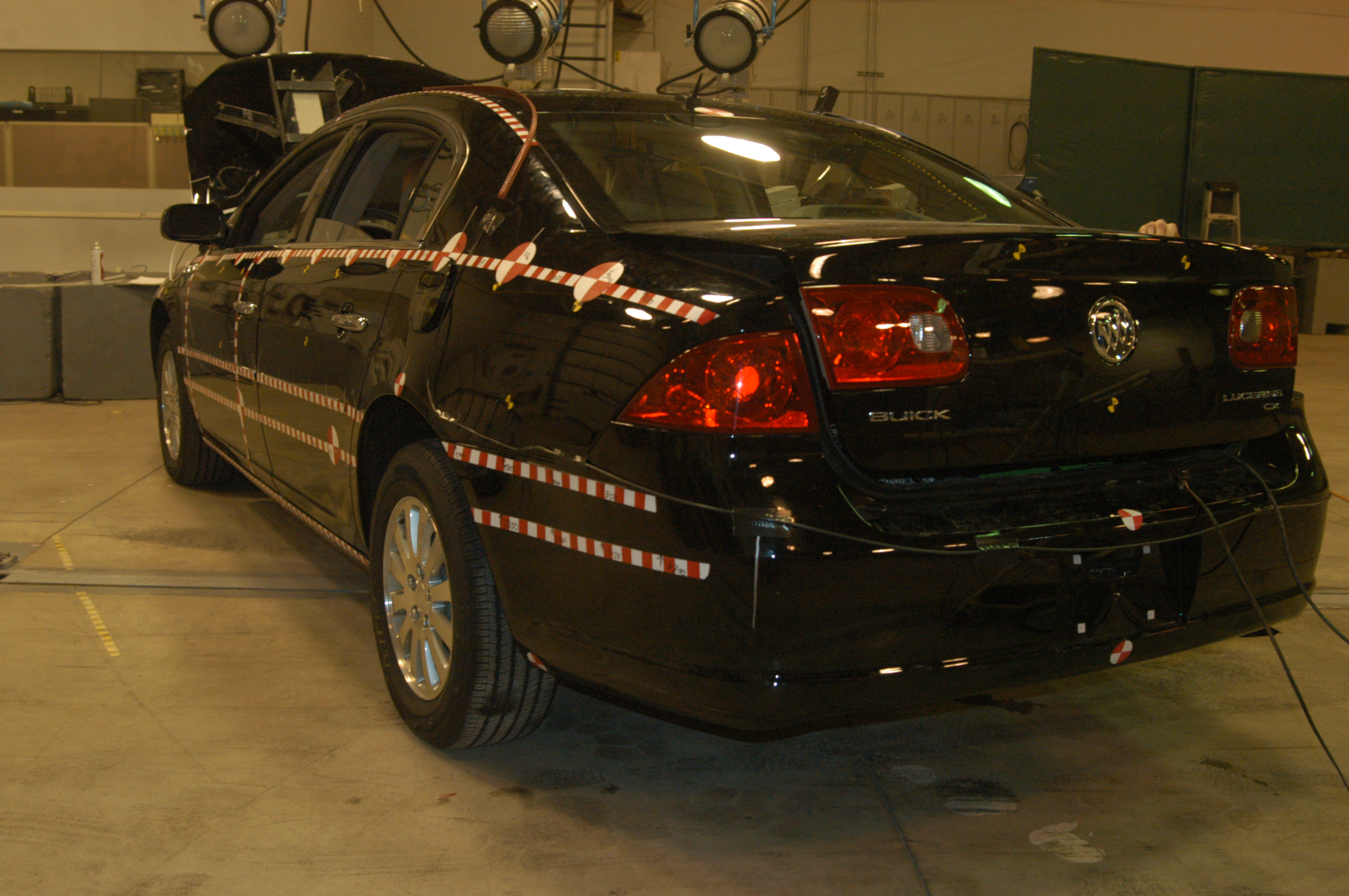 2006 BUICK LUCERNE crash image