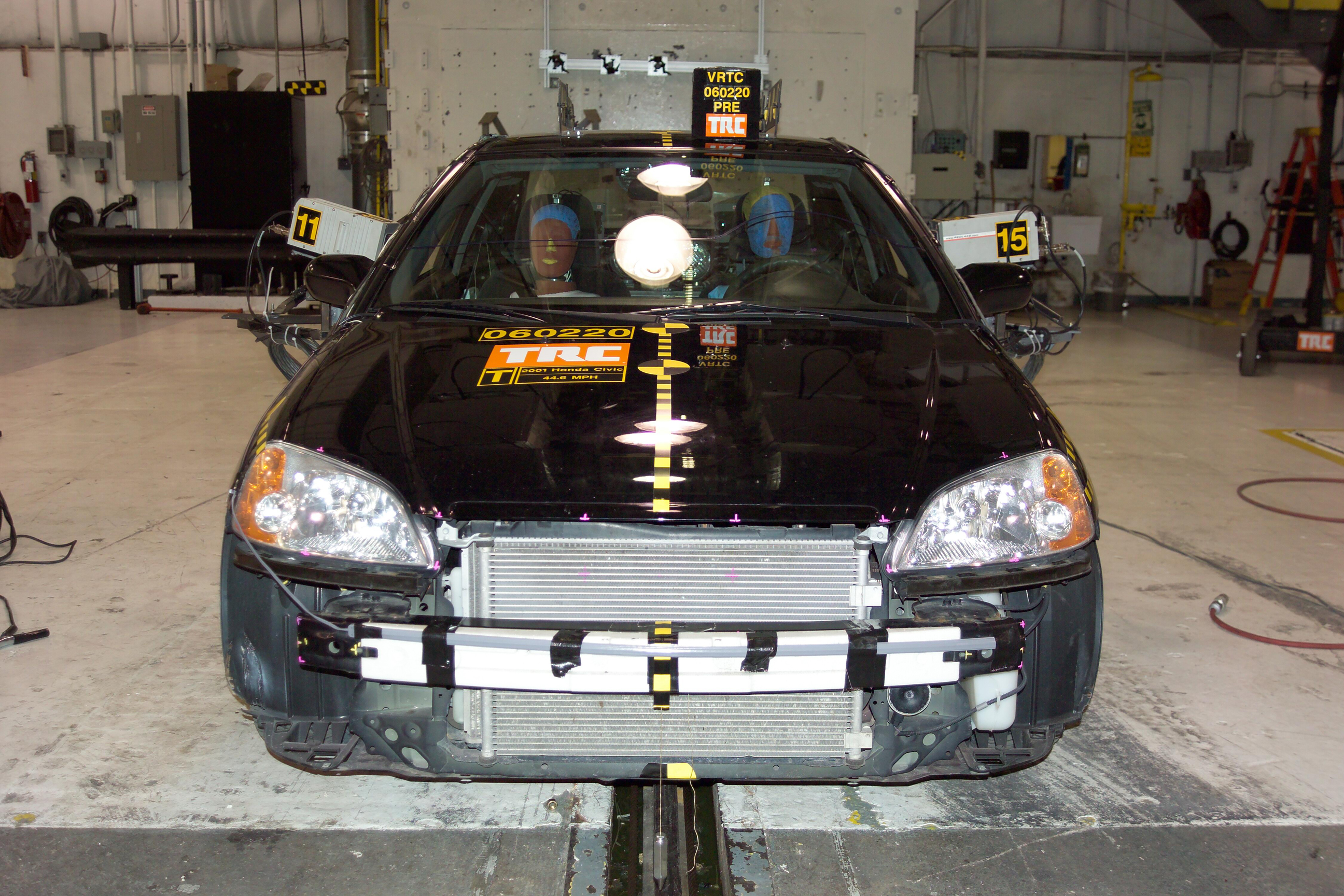 2005 CHRYSLER TOWN AND COUNTRY crash image 14