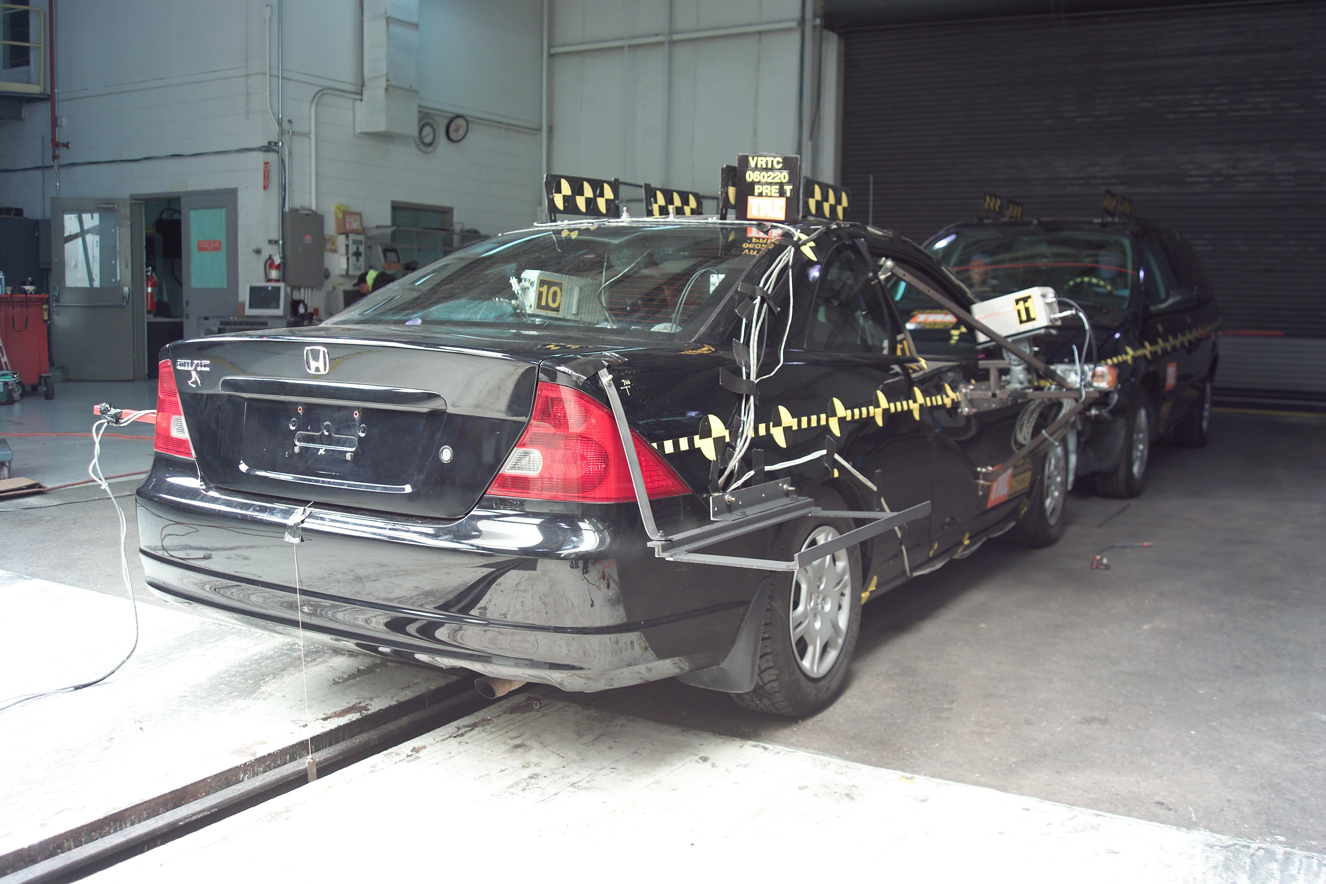 2005 CHRYSLER TOWN AND COUNTRY crash image 24