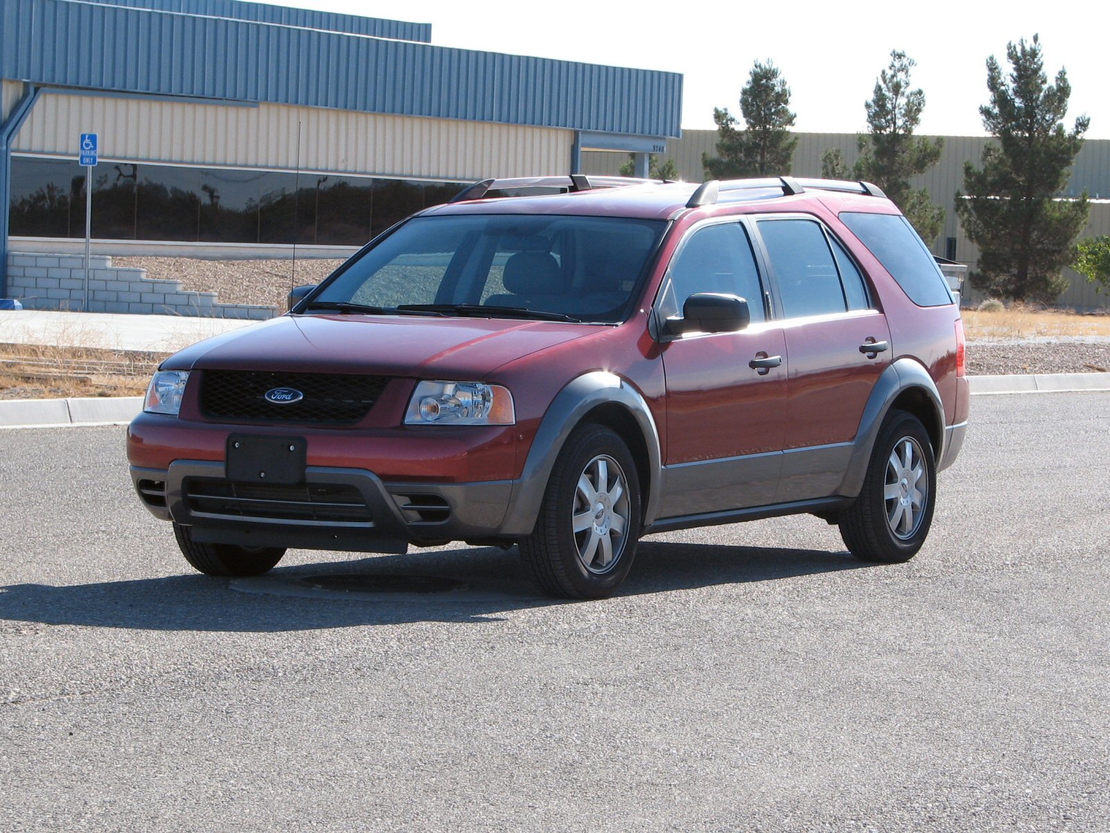 2006 FORD FREESTYLE crash-test photo