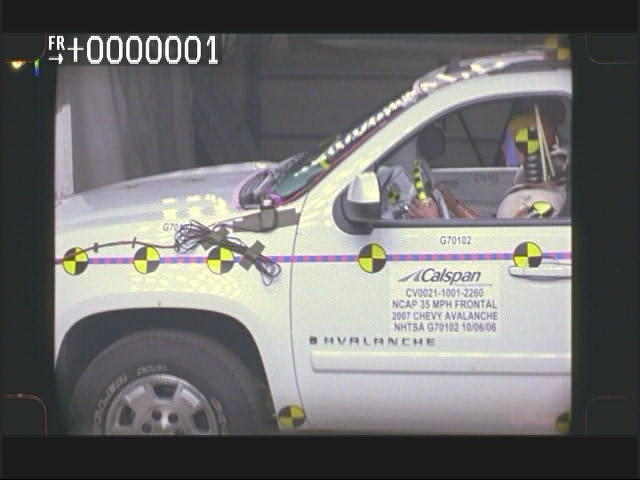 2007 CHEVROLET AVALANCHE crash image