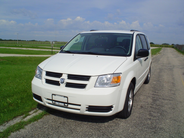 2008 DODGE GRAND CARAVAN crash image