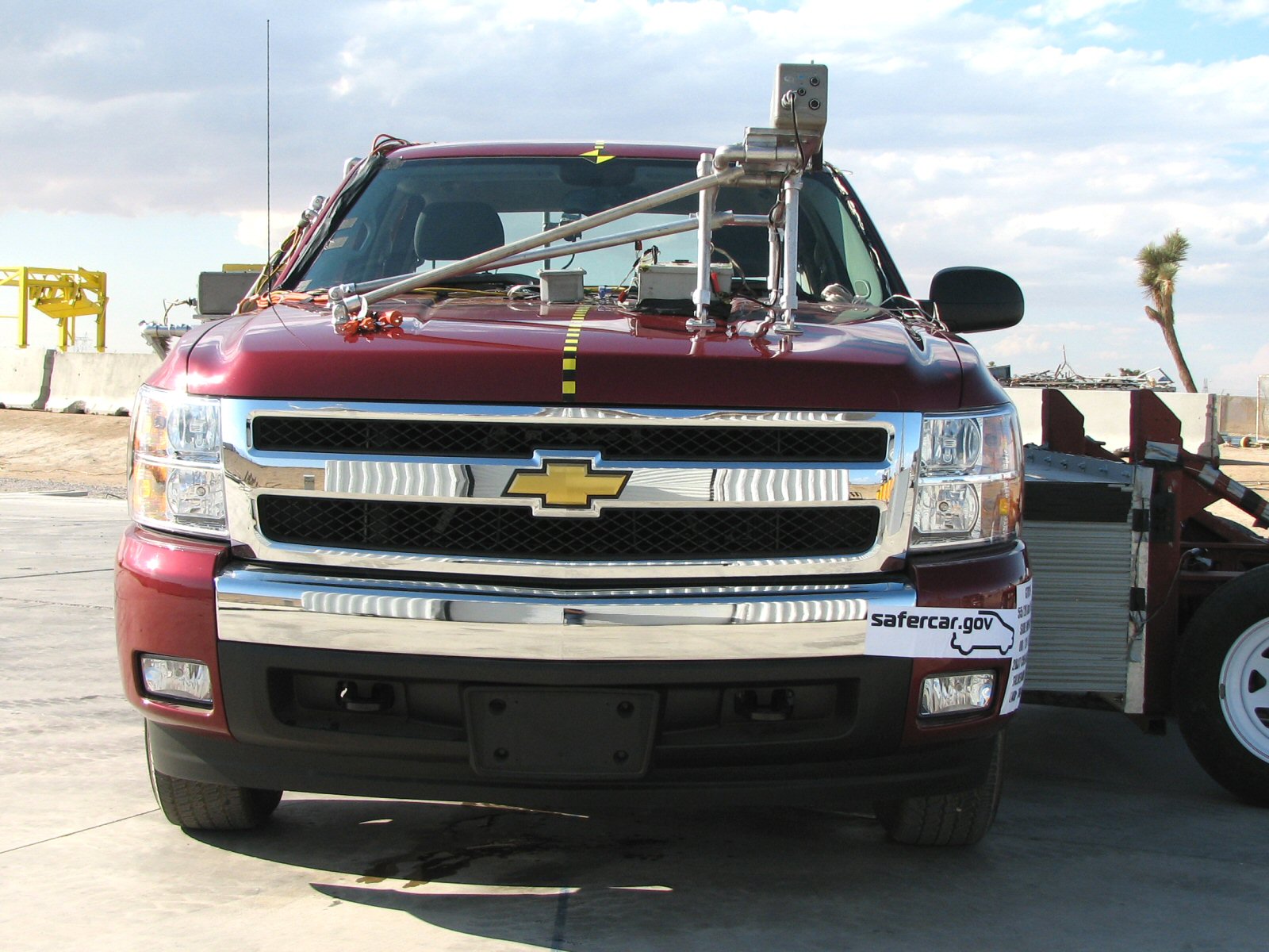 2007 CHEVROLET SILVERADO crash image 23