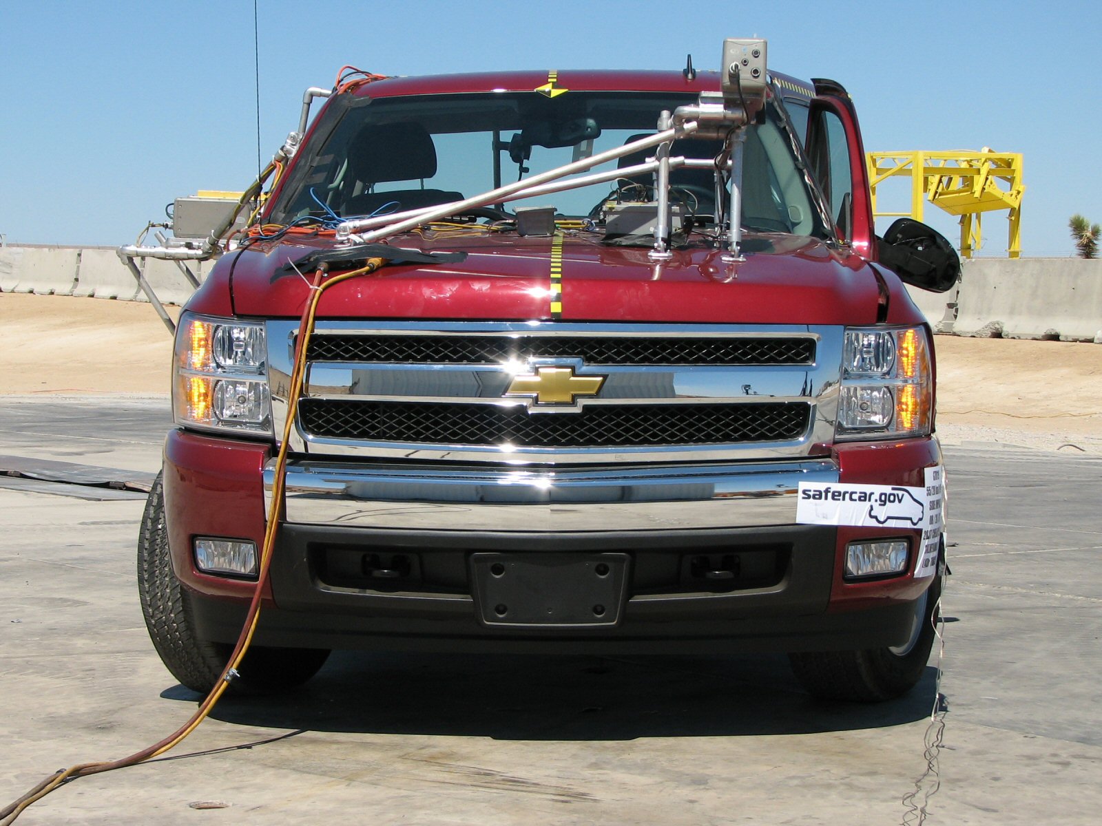 2007 CHEVROLET SILVERADO crash image 24