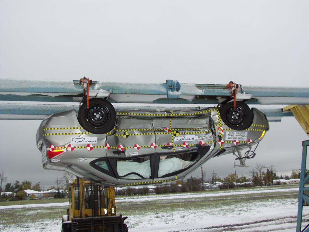 2008 FORD FOCUS crash image