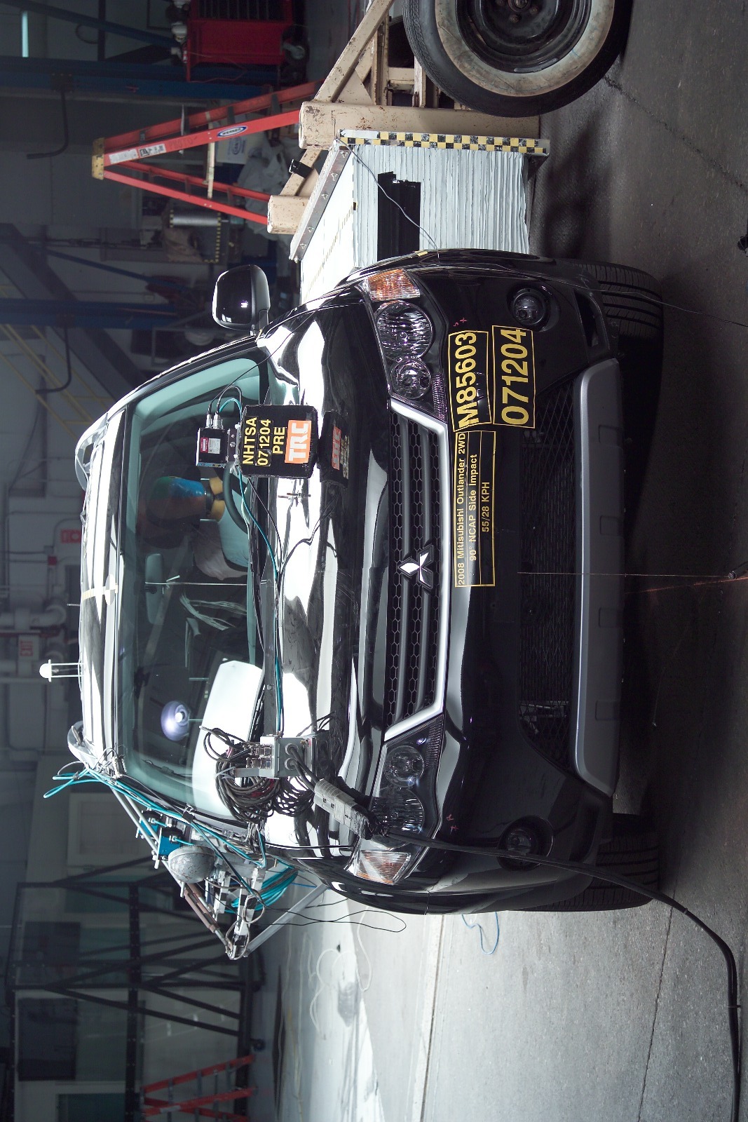 2008 MITSUBISHI OUTLANDER crash image