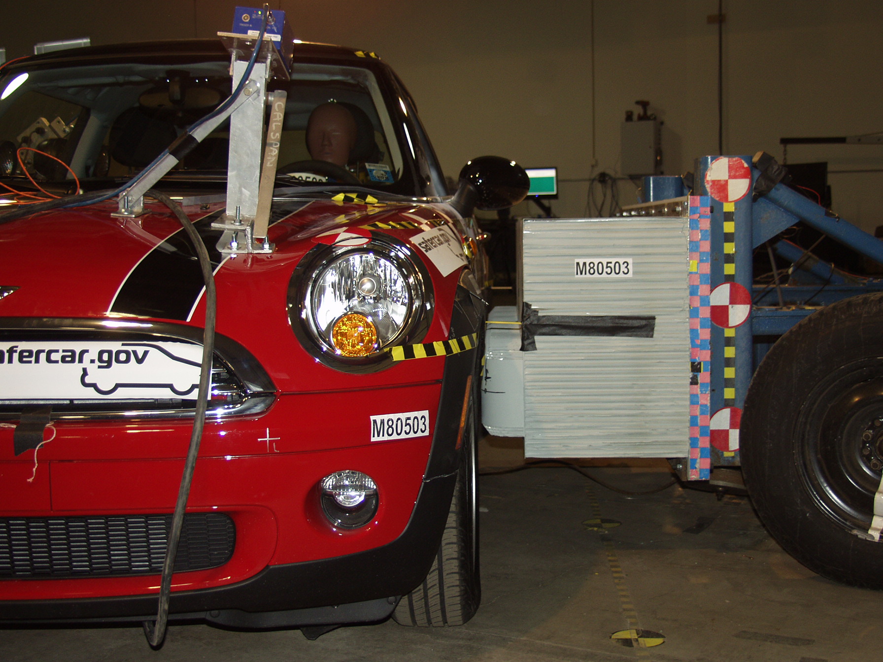 2008 MINI COOPER crash image 14