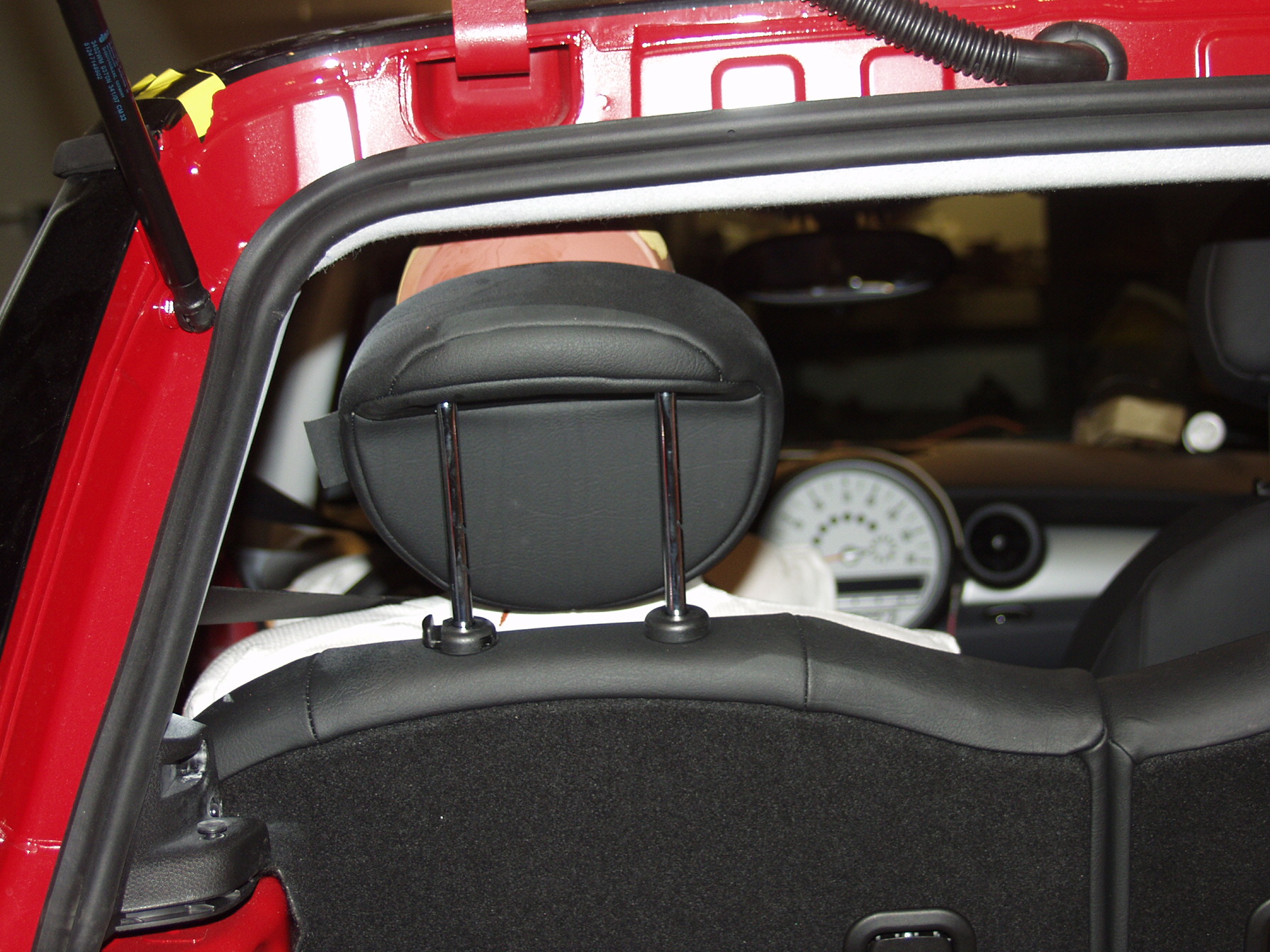 2008 MINI COOPER crash image 18