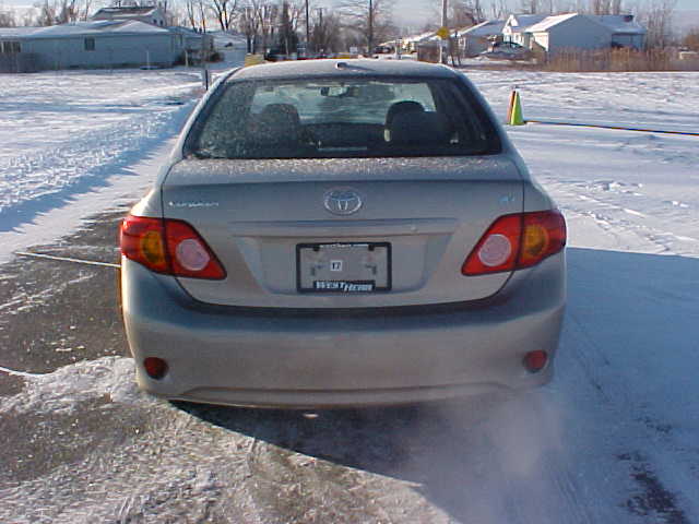 2009 TOYOTA COROLLA crash-test photo