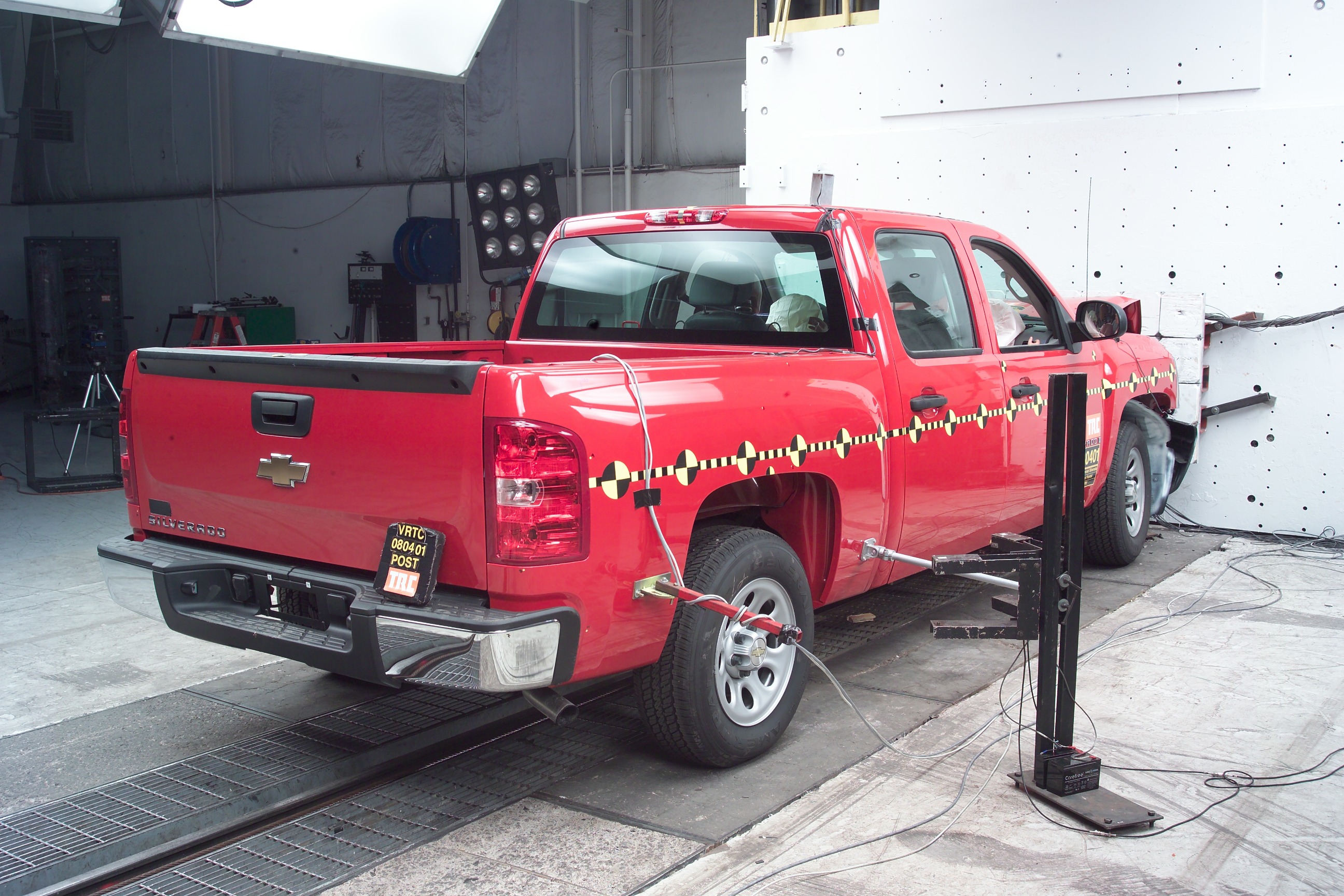 2007 CHEVROLET SILVERADO crash image 9