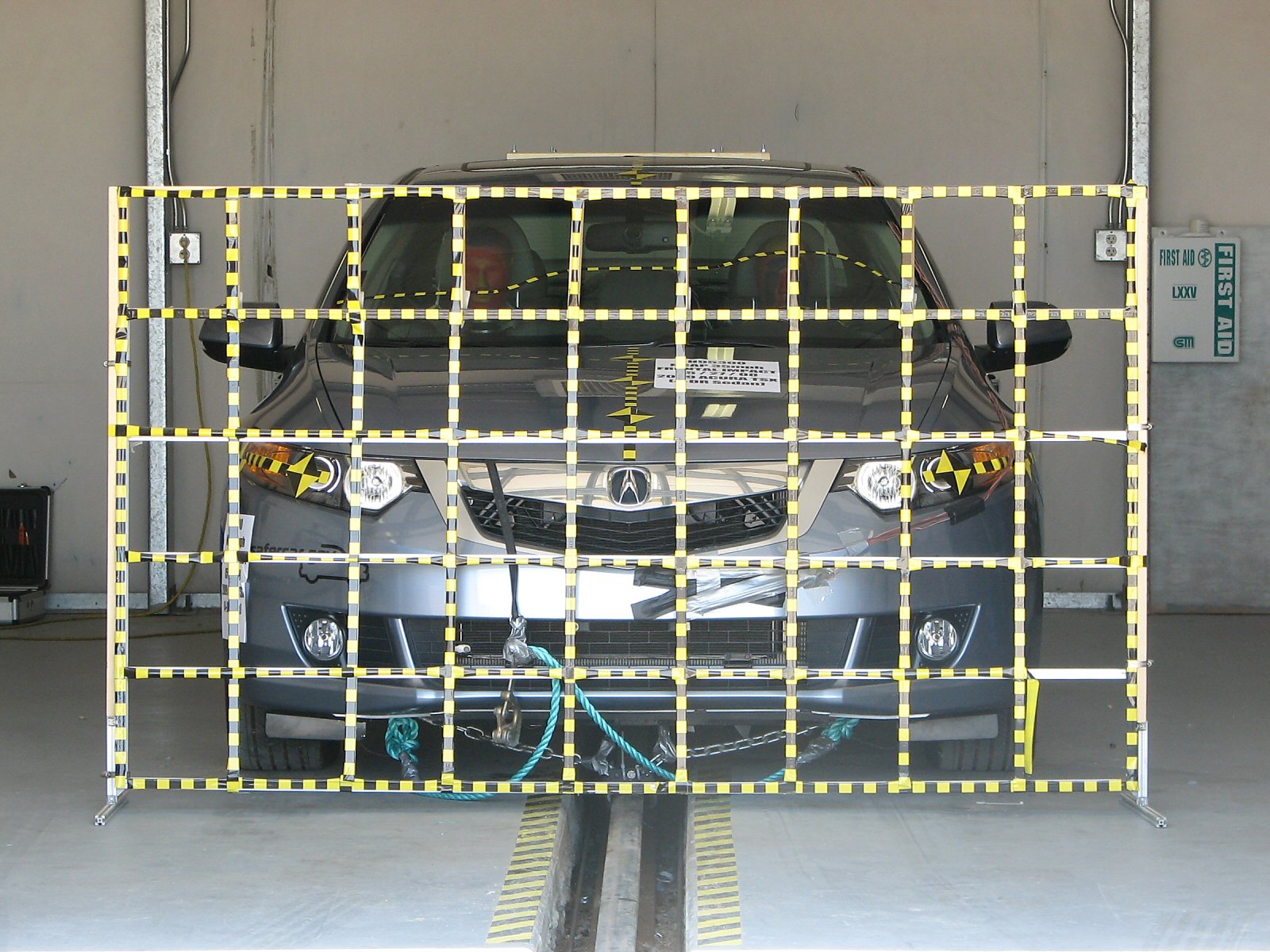 2009 ACURA TSX crash-test photo
