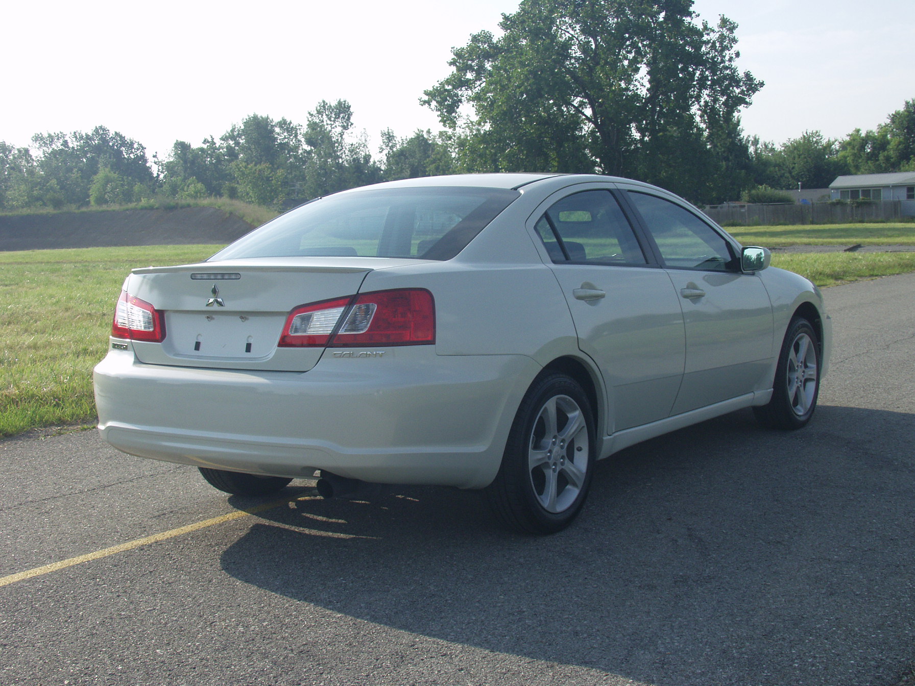 2009 MITSUBISHI GALANT crash-test photo