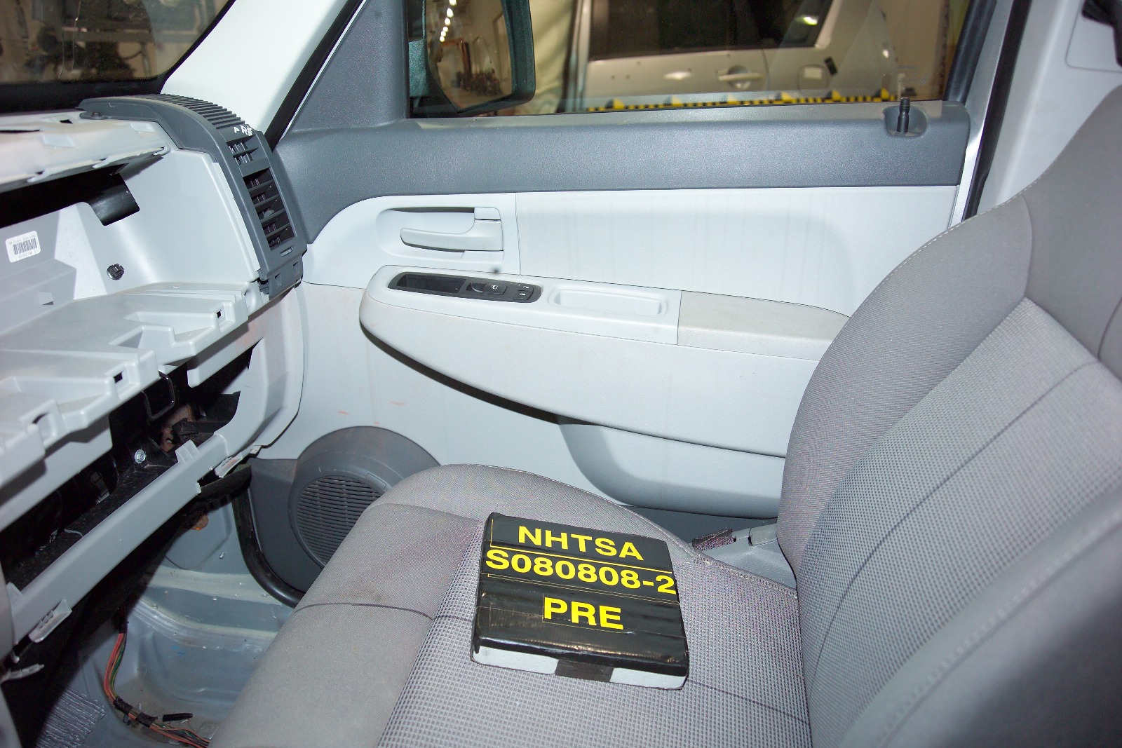 2008 JEEP LIBERTY crash image 13
