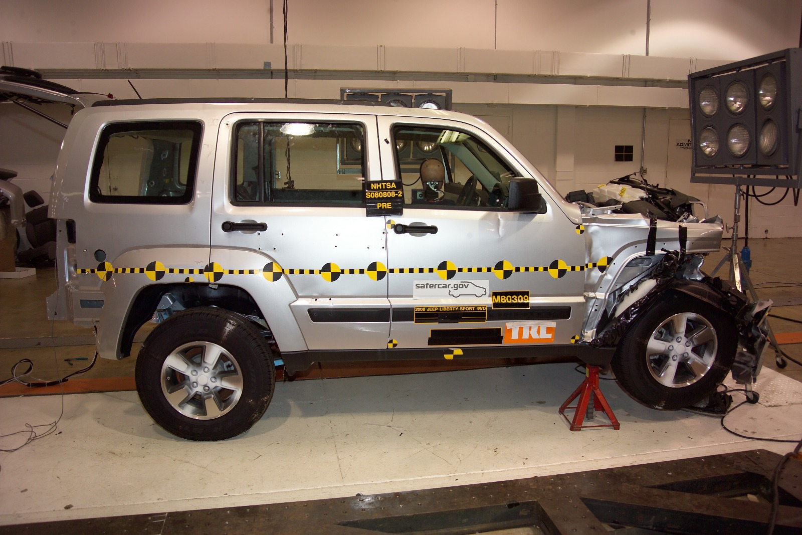 2008 JEEP LIBERTY crash image 2