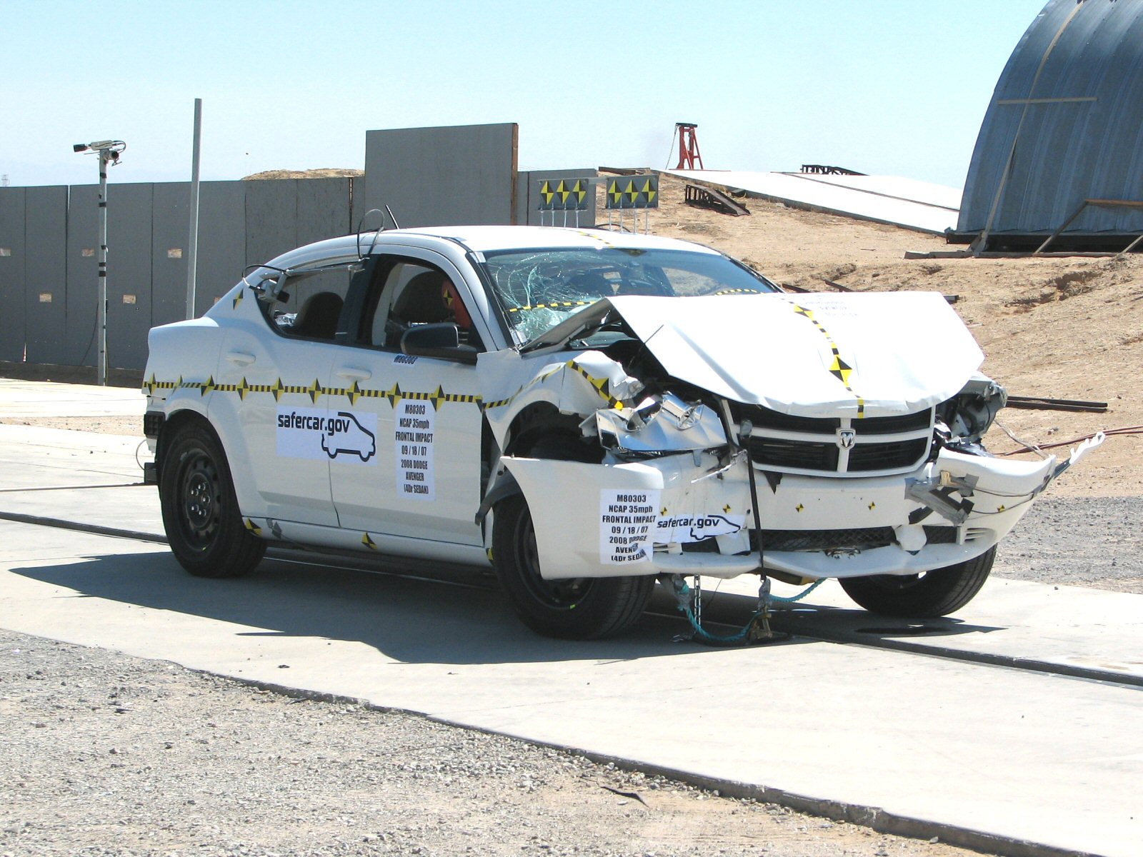 2008 DODGE AVENGER crash-test photo