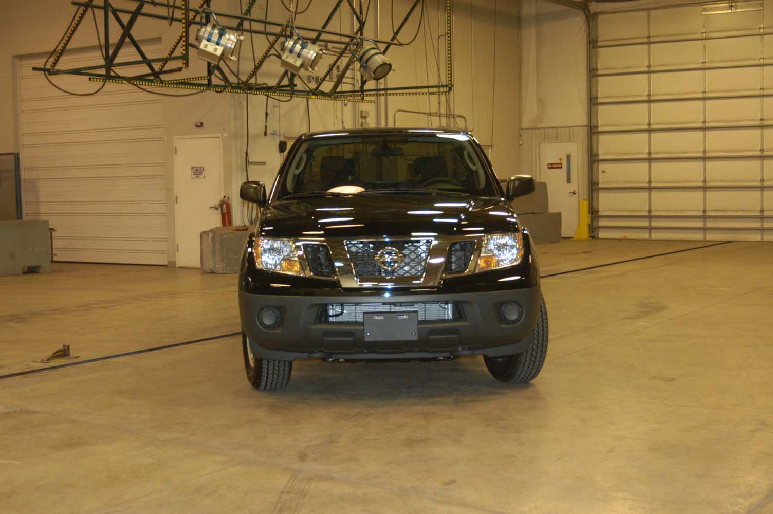 2010 NISSAN FRONTIER crash-test photo