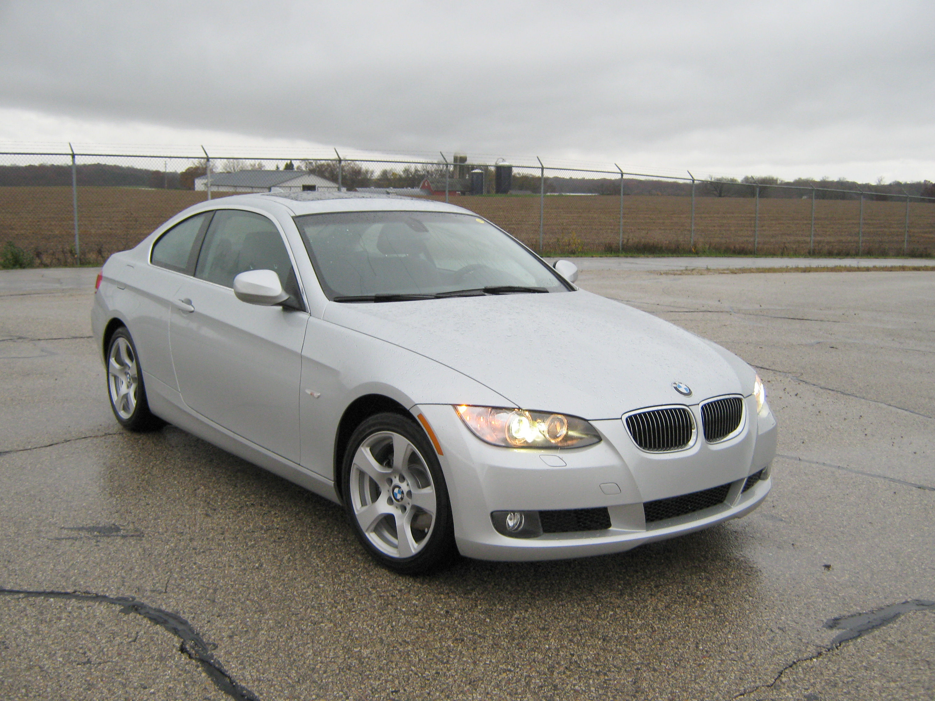 2010 BMW 328 I crash image