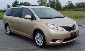 2011 TOYOTA SIENNA crash image