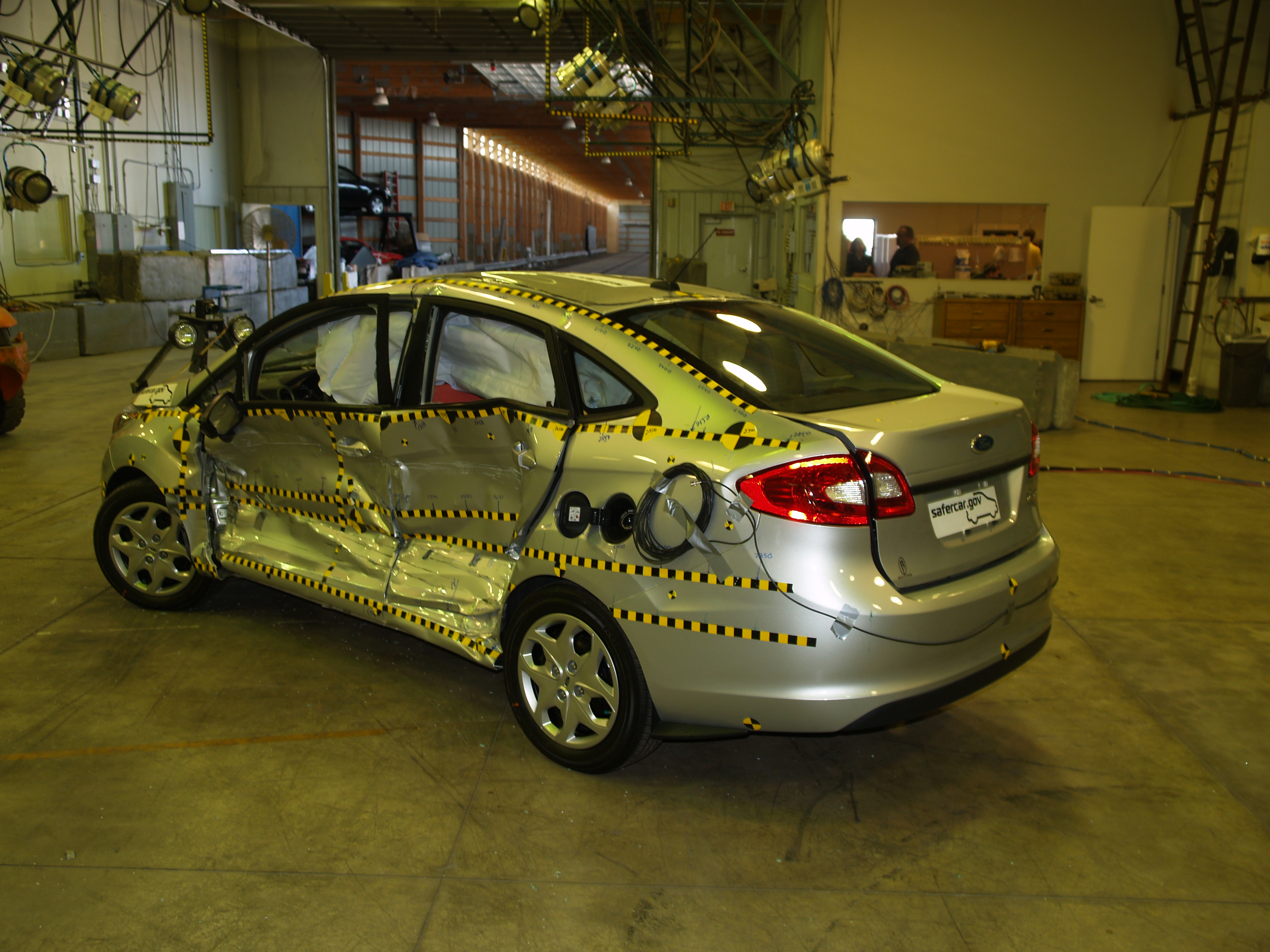 2011 FORD FIESTA crash image