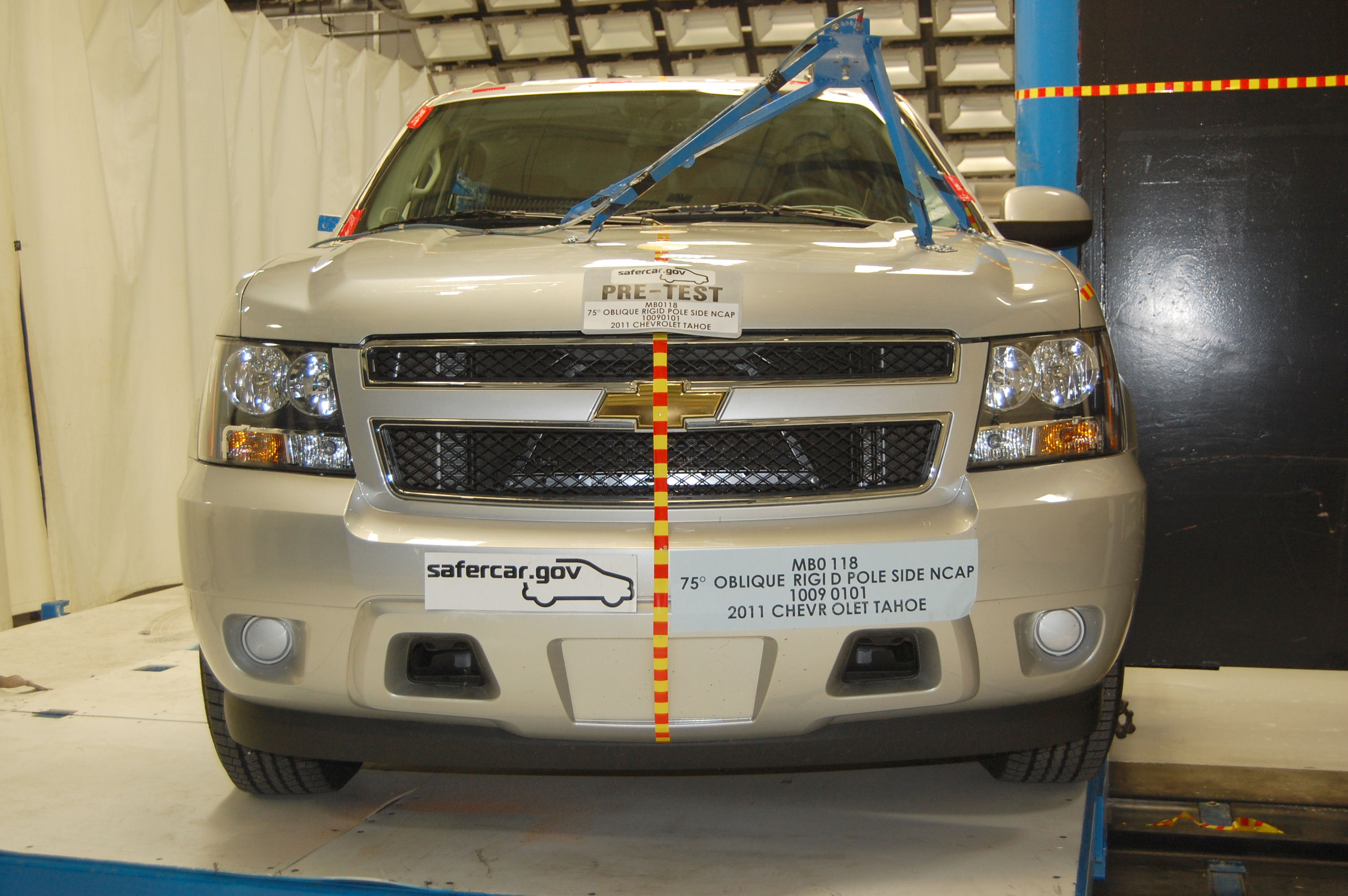 2011 CHEVROLET TAHOE crash image