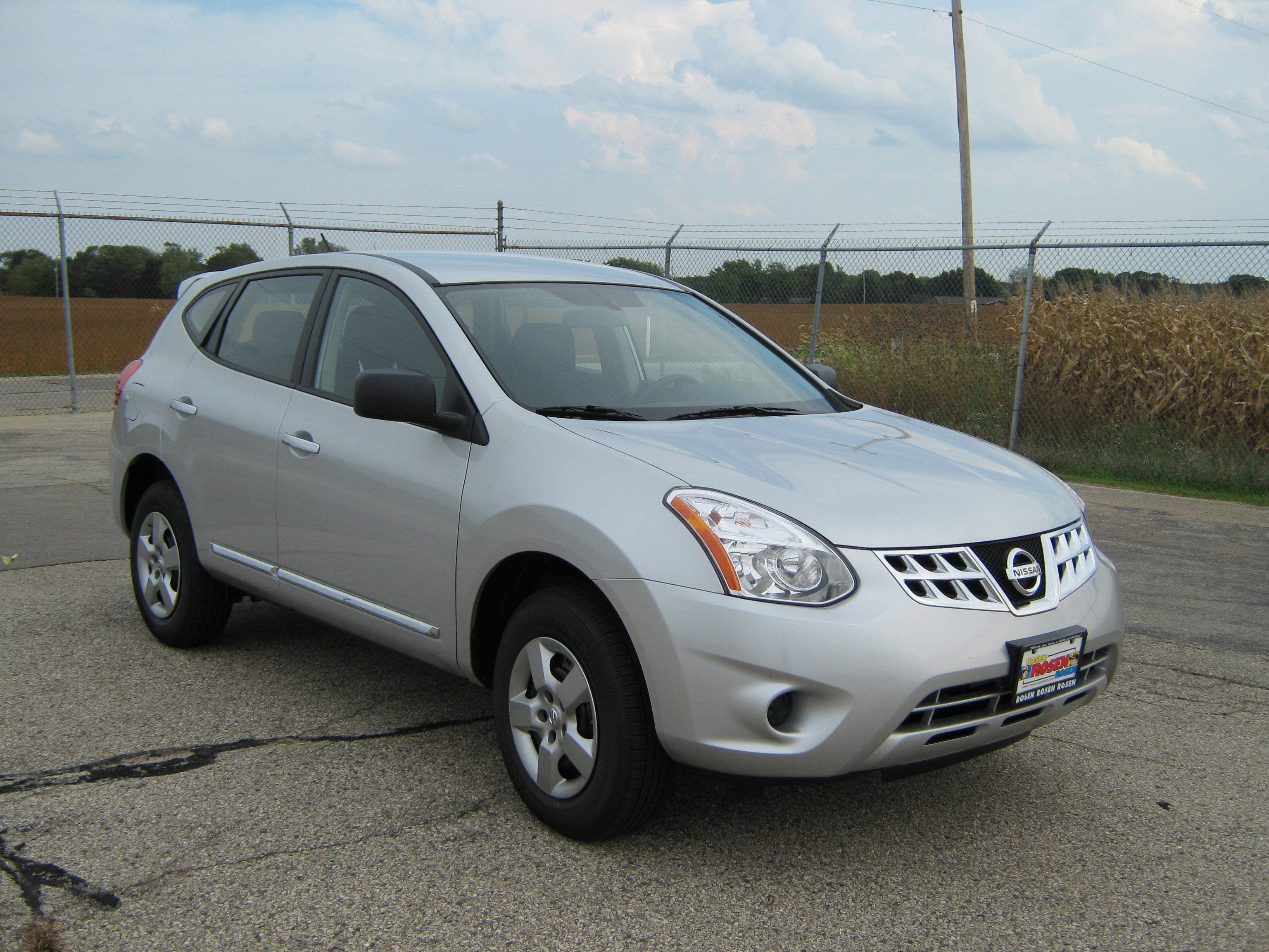 2011 NISSAN ROGUE crash-test photo