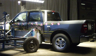 2011 RAM 1500 CREW crash-test photo