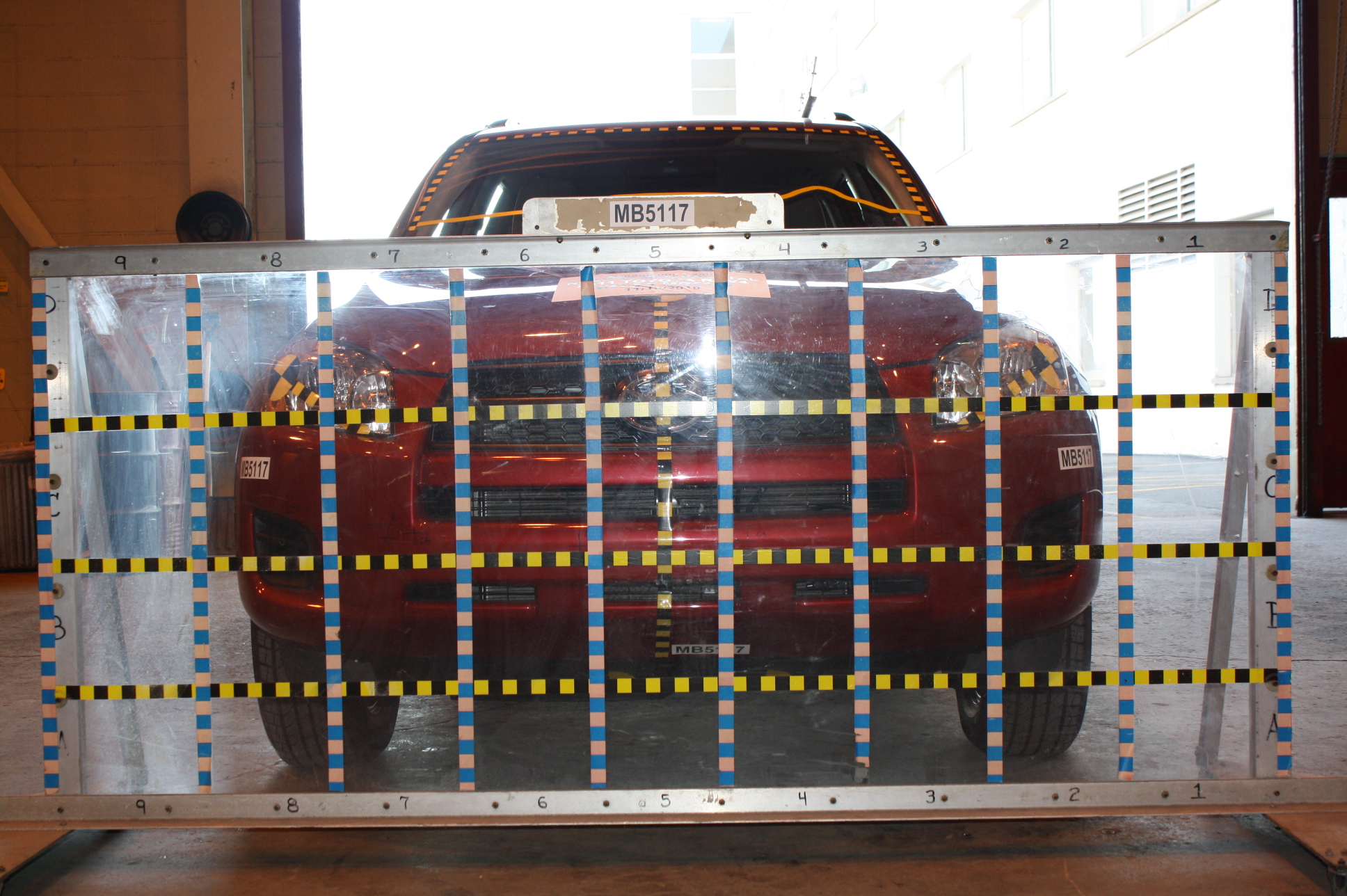 2011 TOYOTA RAV4 crash-test photo