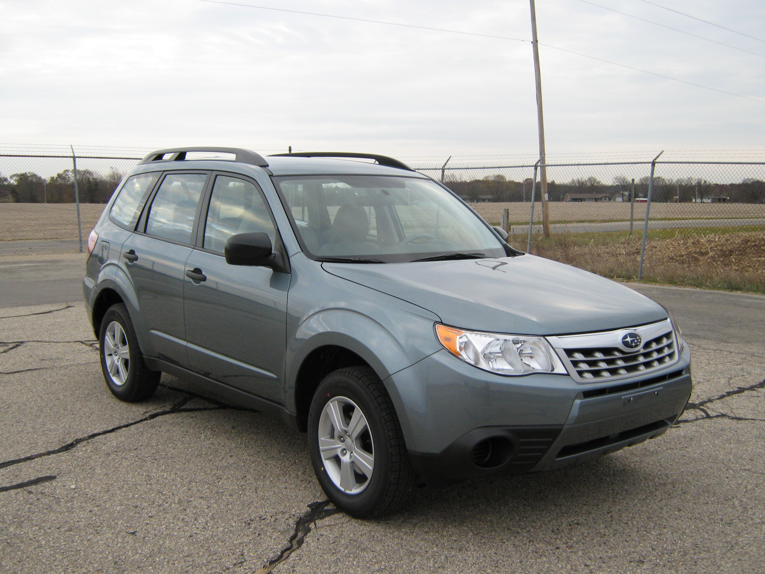 2011 SUBARU FORESTER crash-test photo
