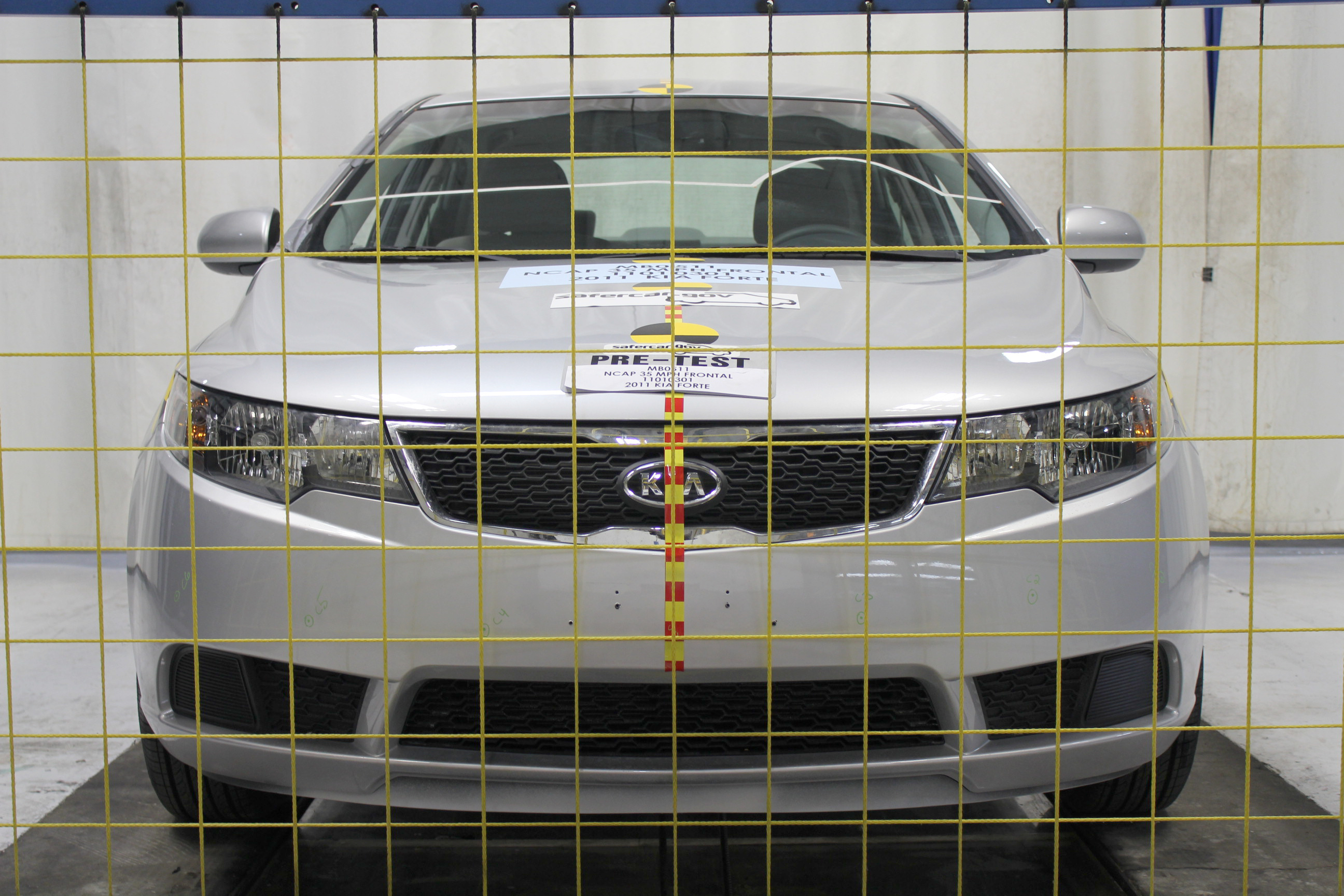 2011 KIA FORTE crash-test photo