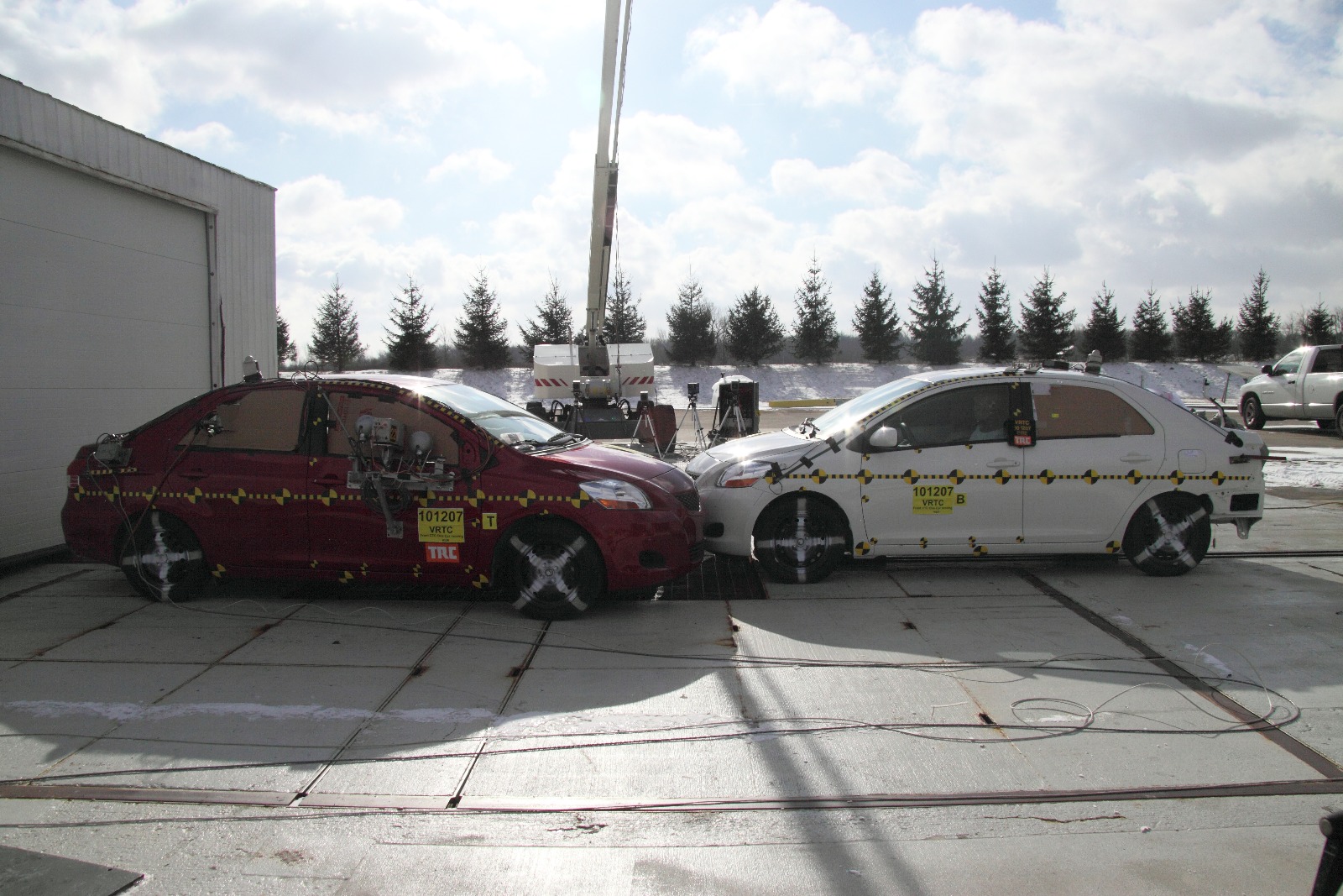 2010 TOYOTA YARIS crash image