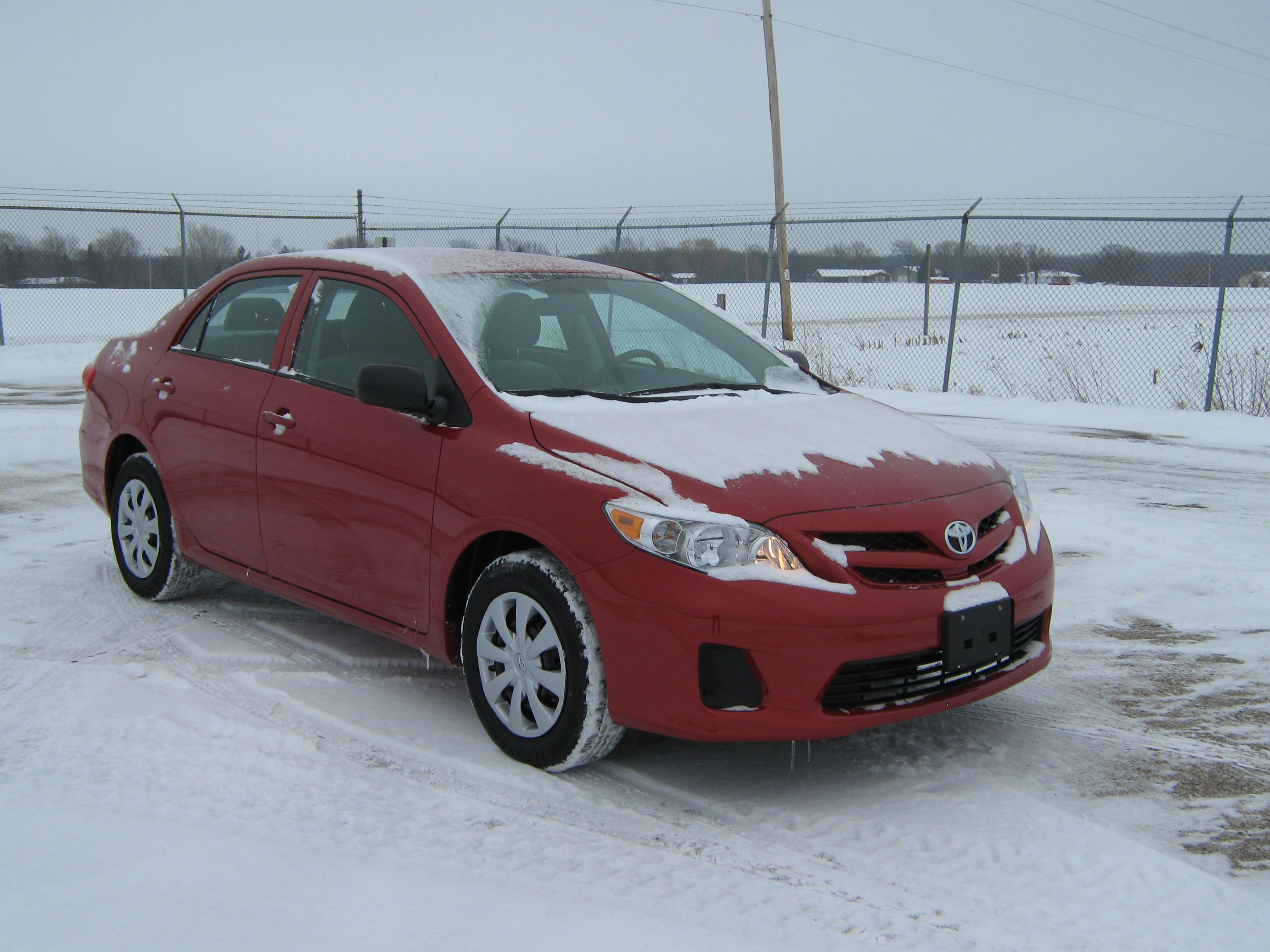 2011 TOYOTA COROLLA crash-test photo