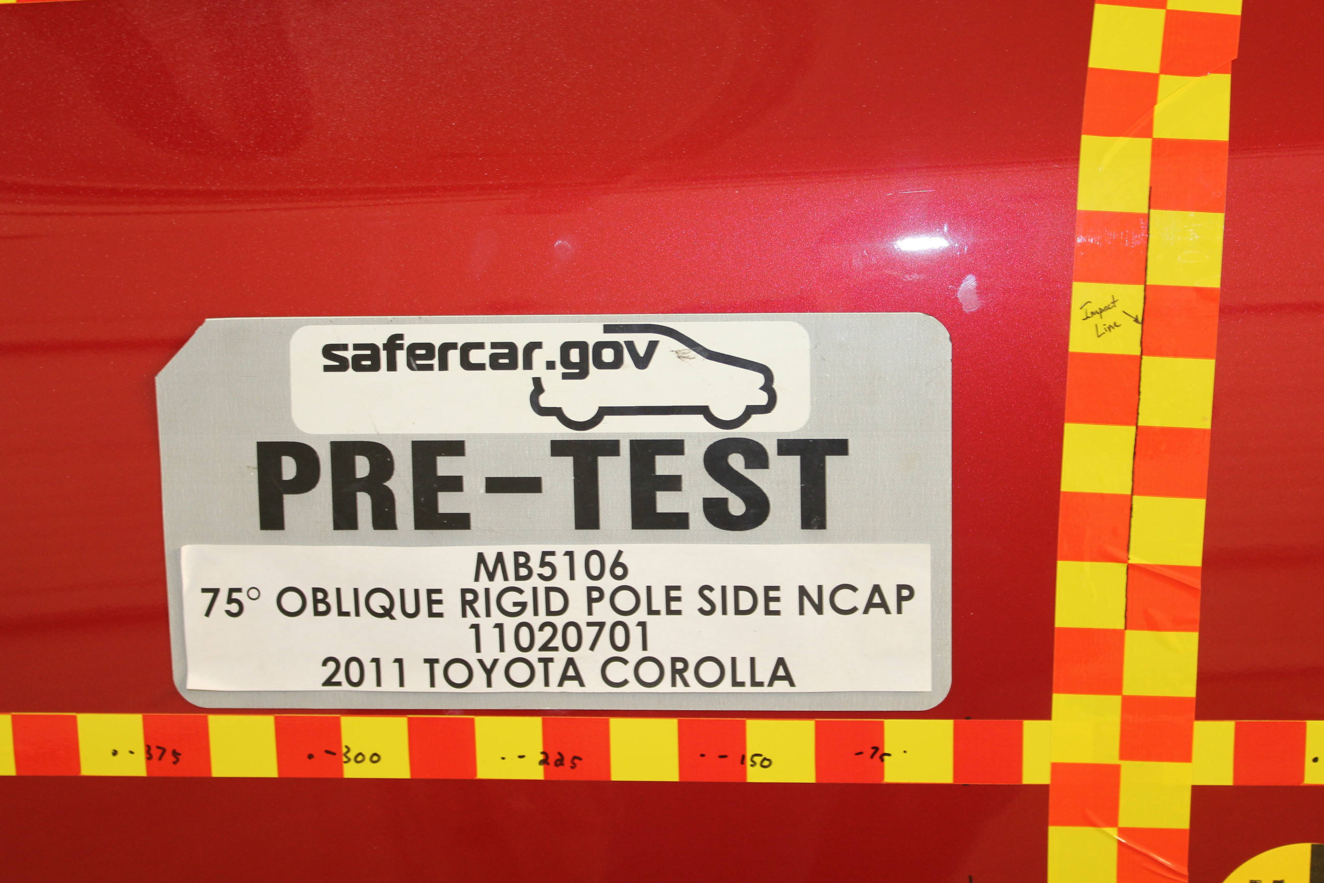 2011 TOYOTA COROLLA crash image 21