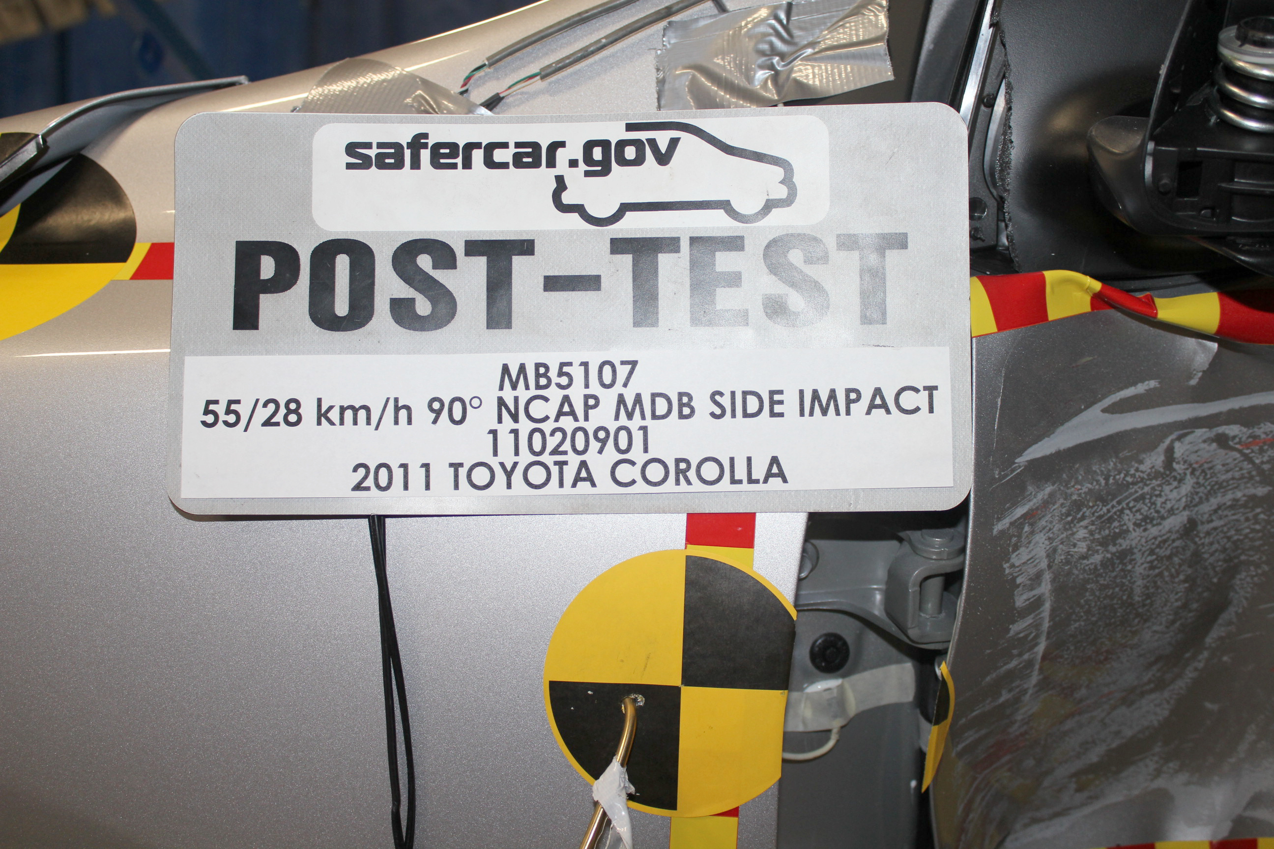 2011 TOYOTA COROLLA crash image 21