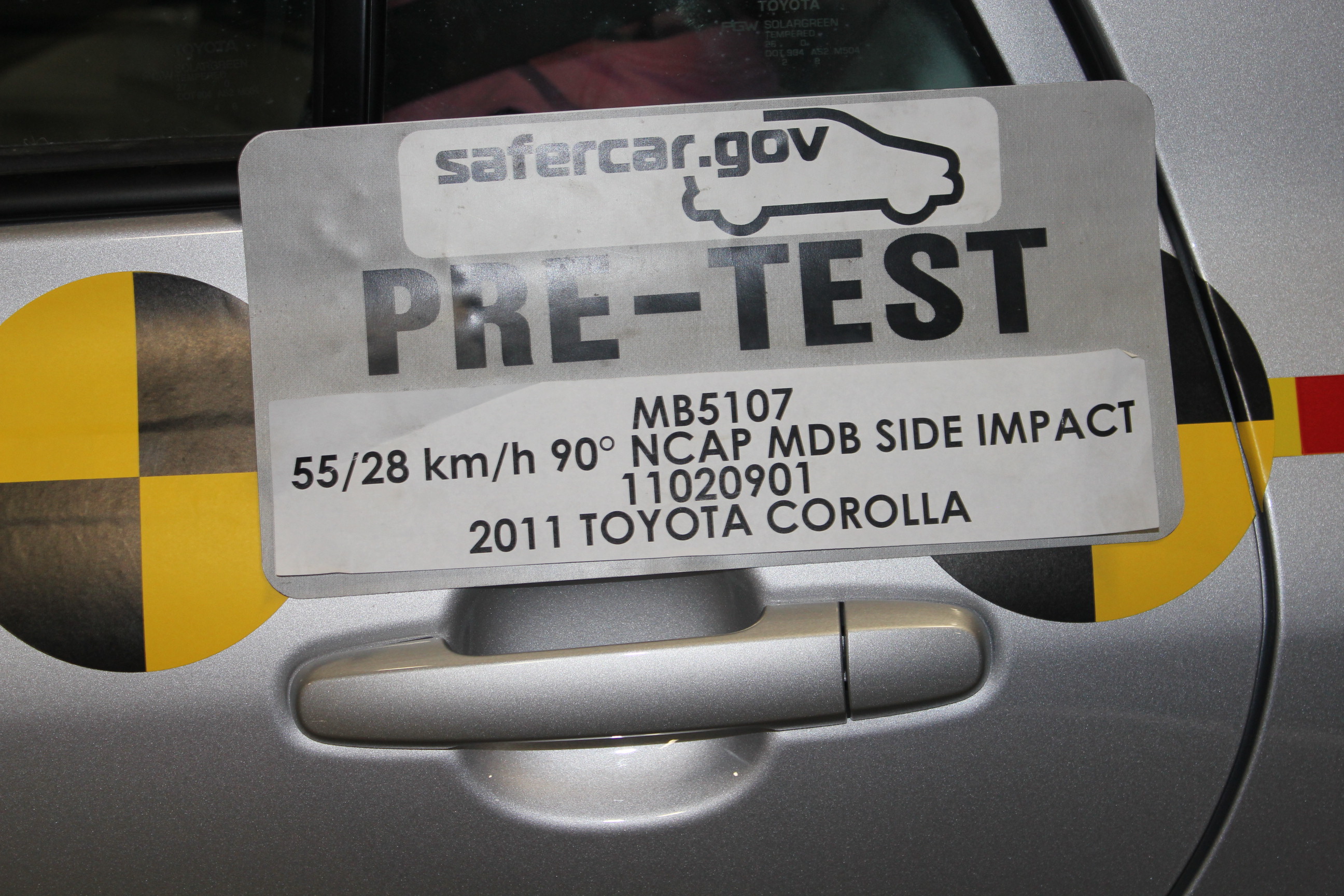 2011 TOYOTA COROLLA crash image 24