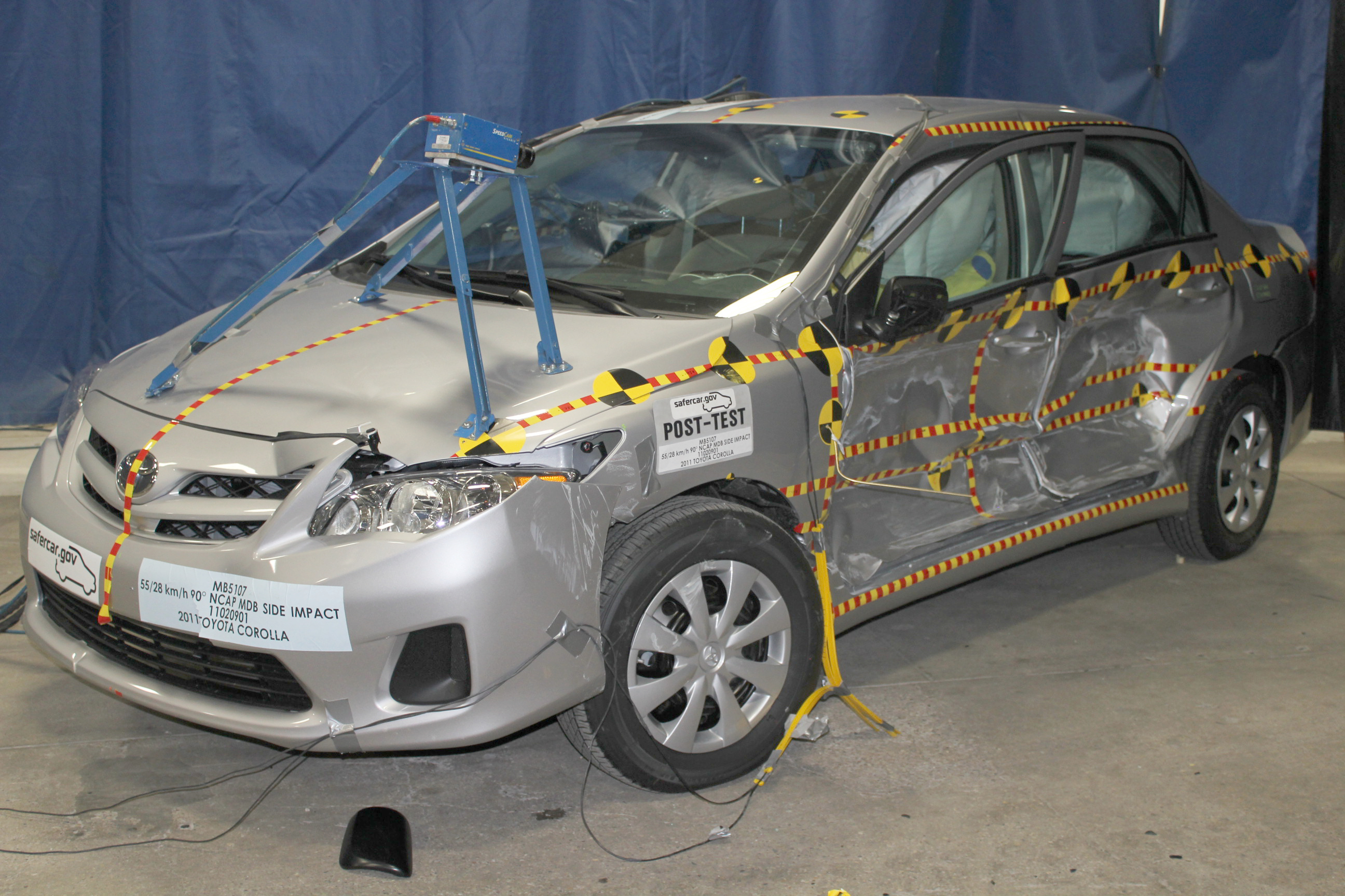 2011 TOYOTA COROLLA crash image 6