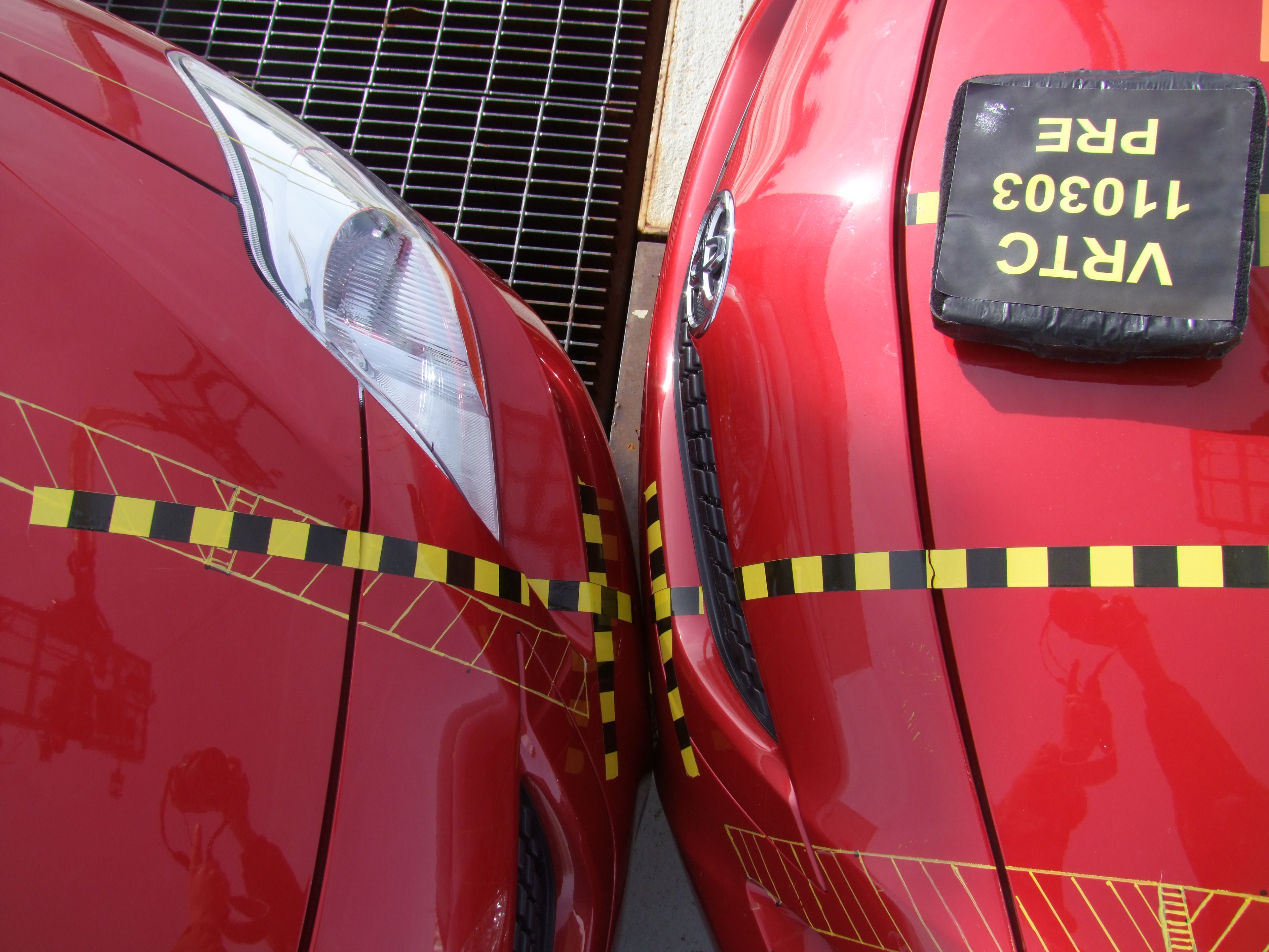 2010 TOYOTA YARIS crash image 14