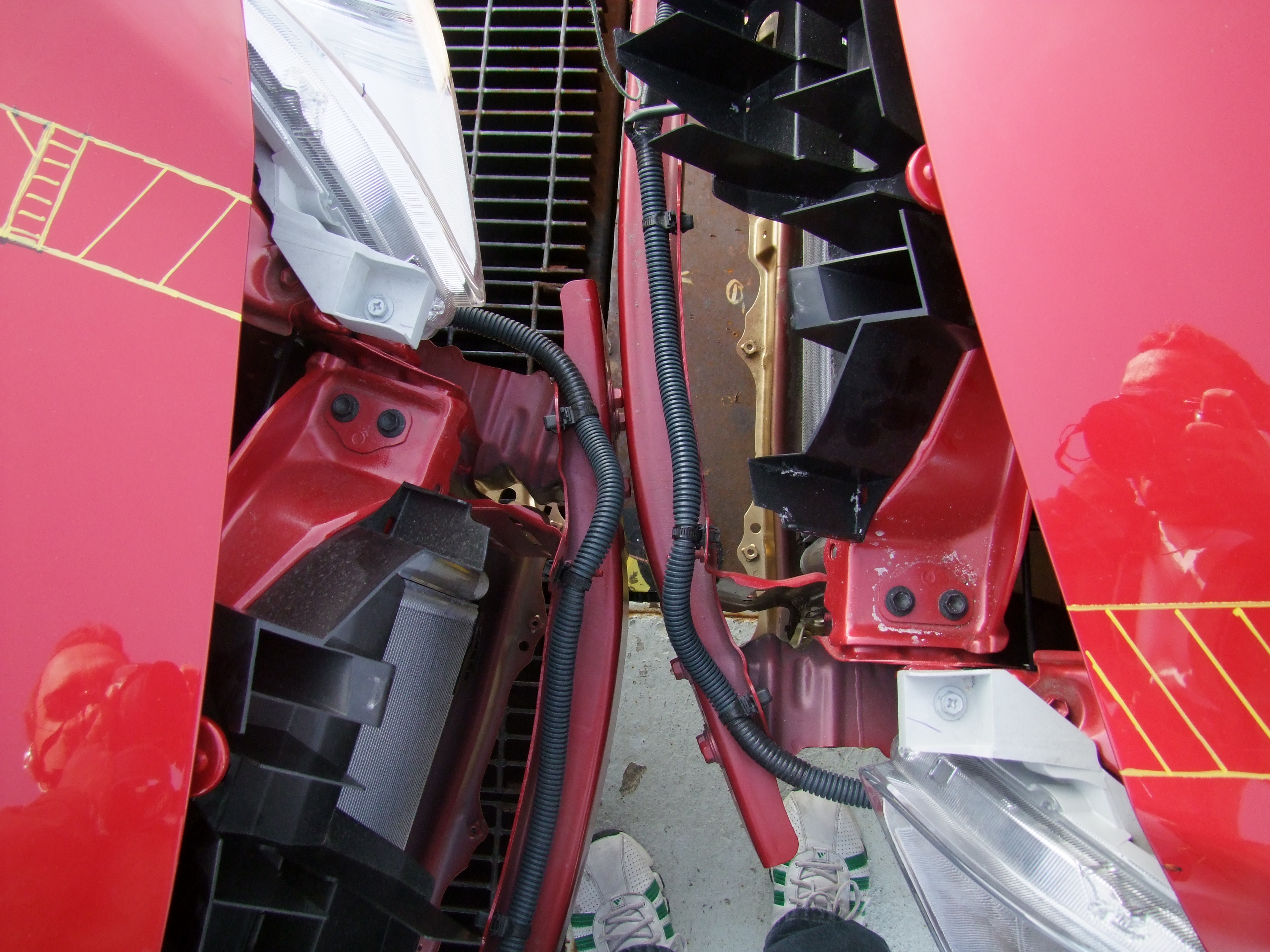 2010 TOYOTA YARIS crash image 5