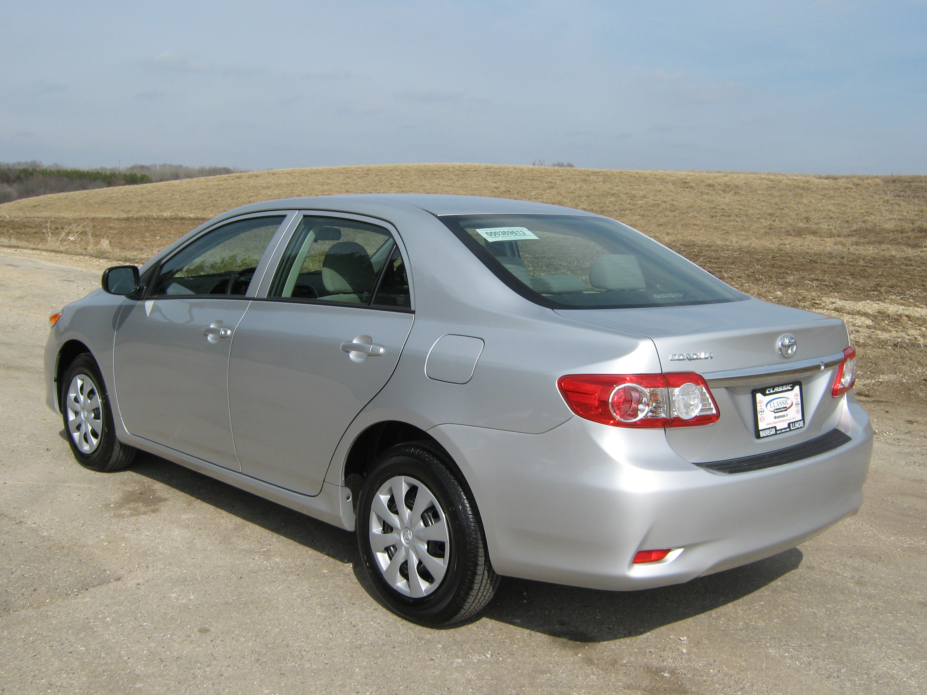 2011 TOYOTA COROLLA crash image 7